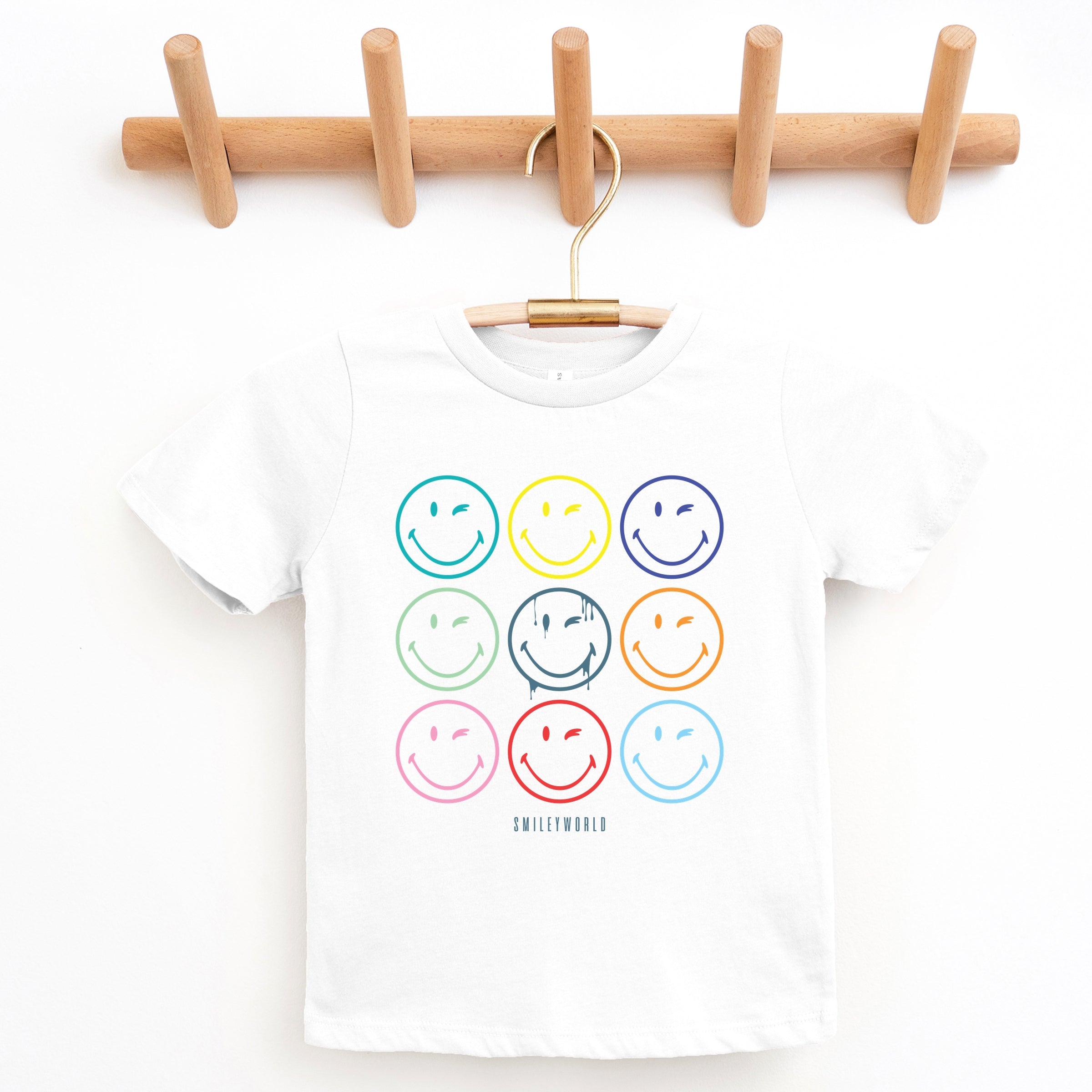 SmileyWorld Wink Rainbow Swirl - Youth Short Sleeve Graphic T-Shirt