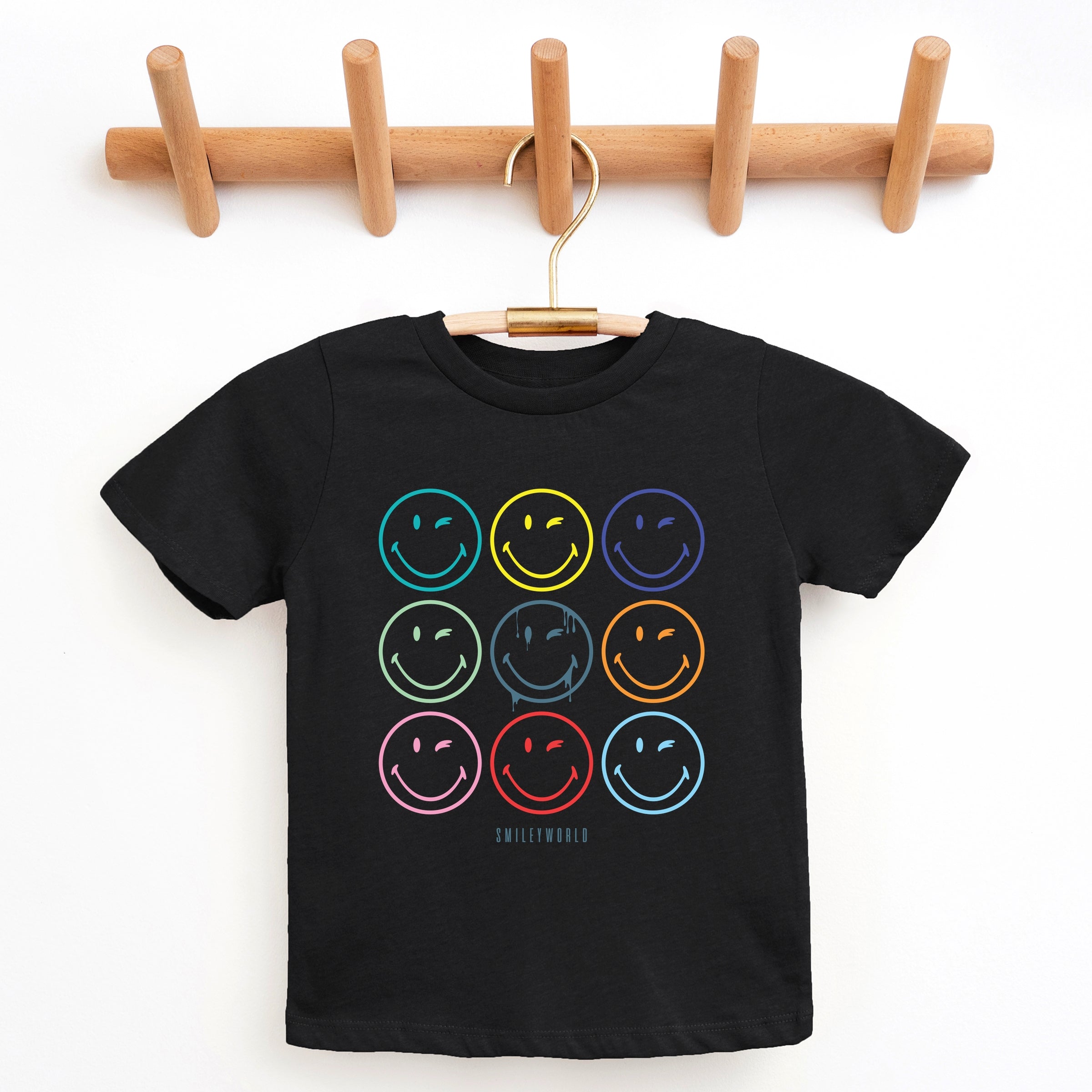 SmileyWorld Wink Rainbow Swirl - Youth Short Sleeve Graphic T-Shirt
