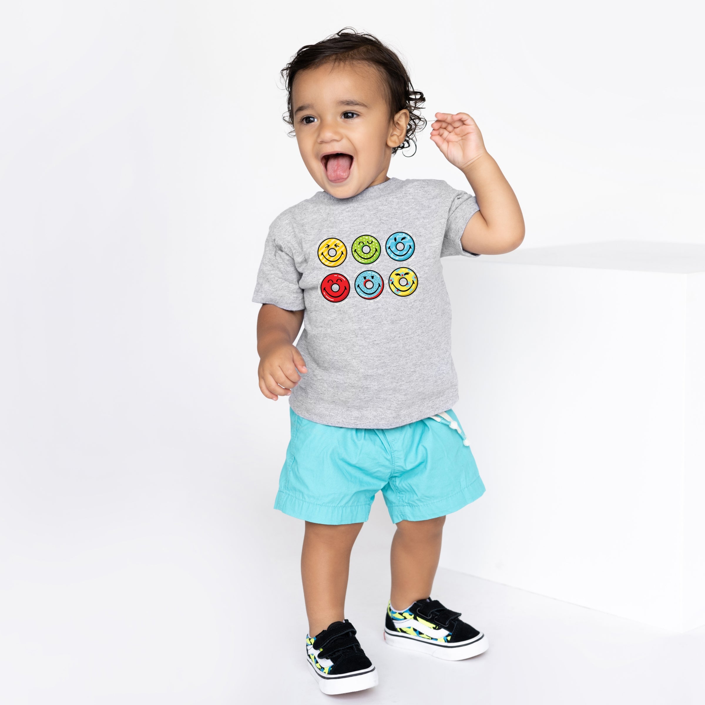 SmileyWorld Pool Floats - Toddler Short Sleeve Graphic T-Shirt