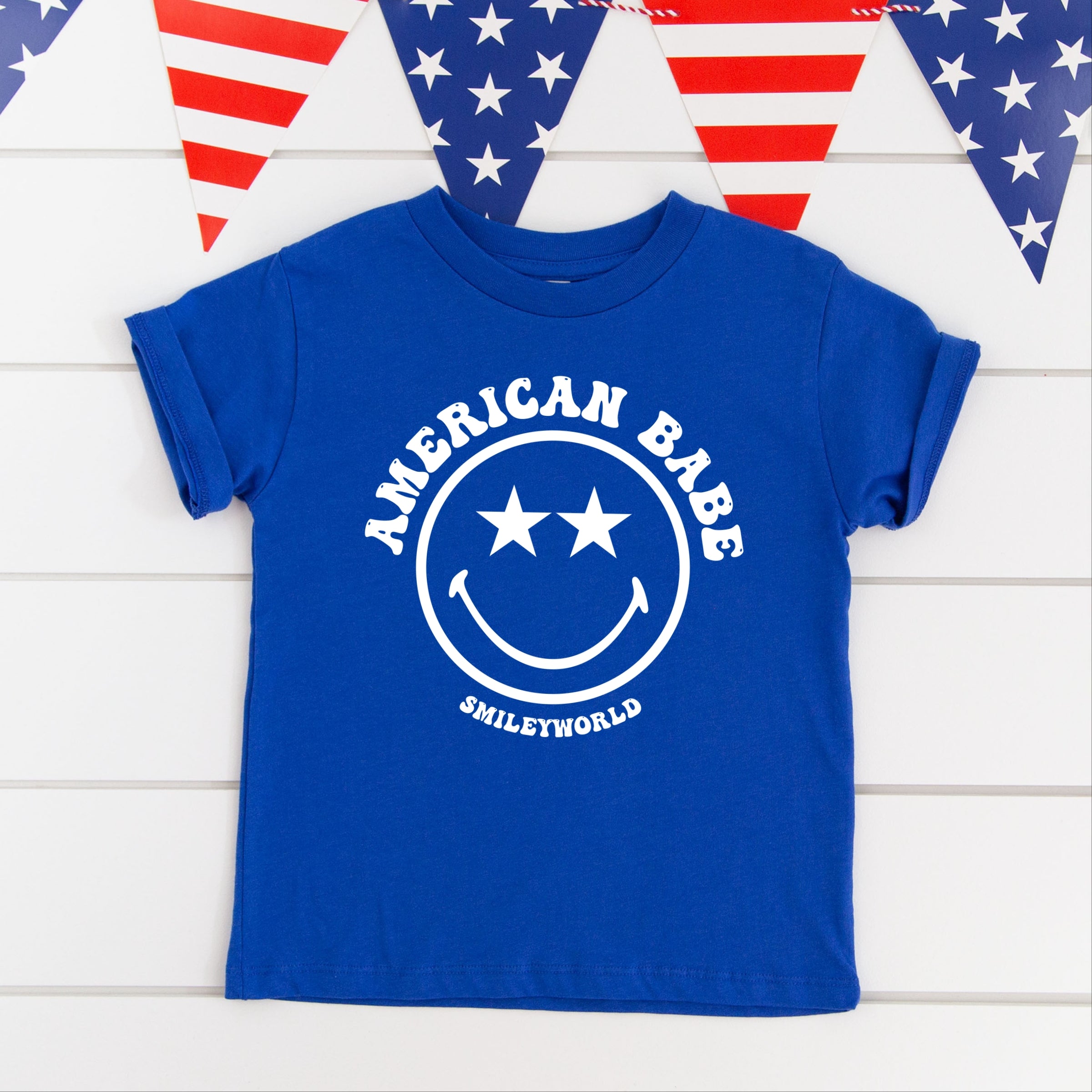 SmileyWorld American Babe - Youth Short Sleeve Graphic T-Shirt