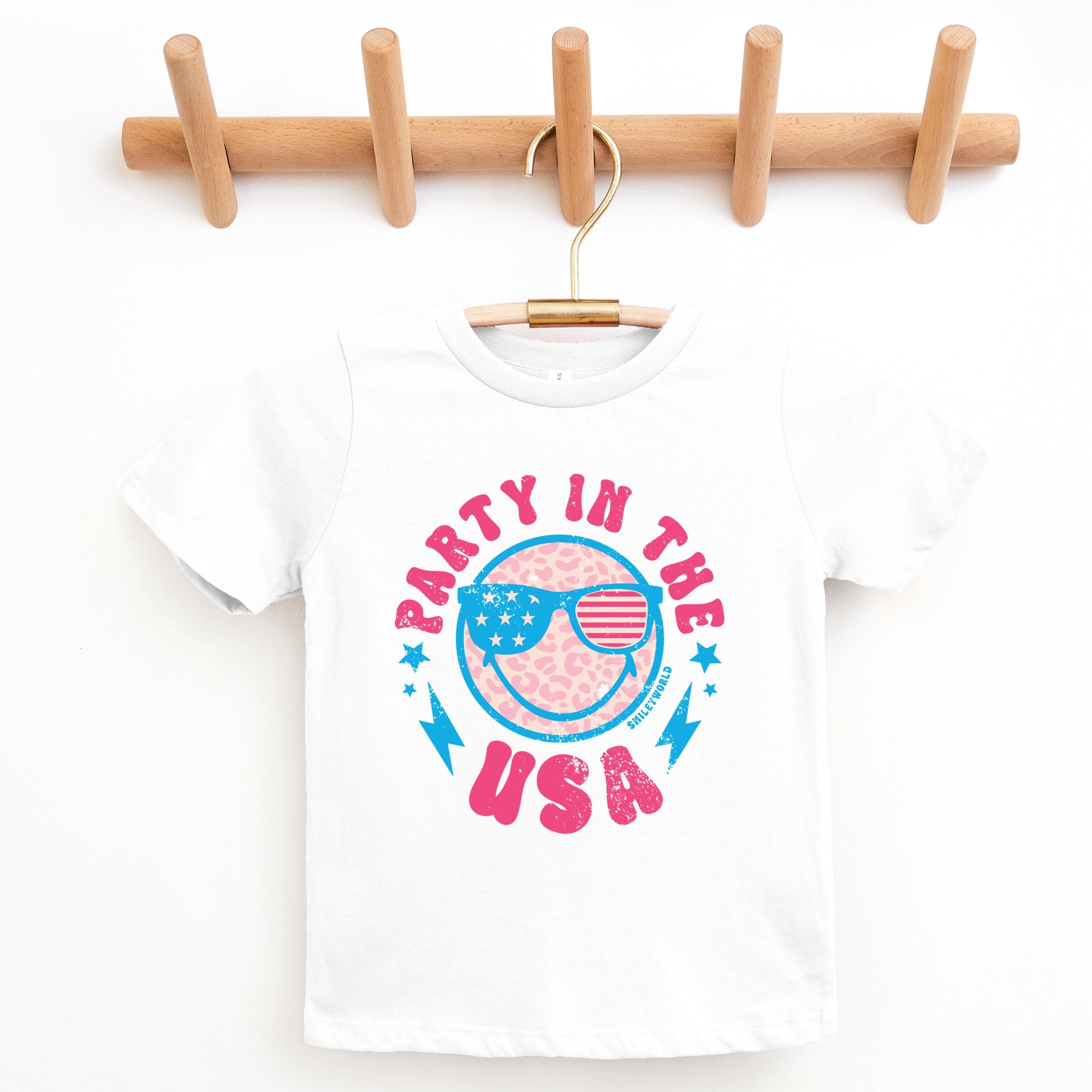 SmileyWorld Party In The USA - Youth Short Sleeve Graphic T-Shirt