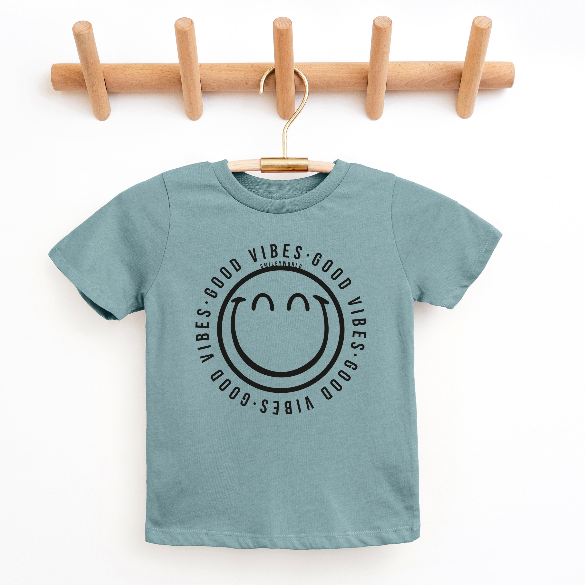 SmileyWorld Good Vibes Outline - Youth Short Sleeve Graphic T-Shirt