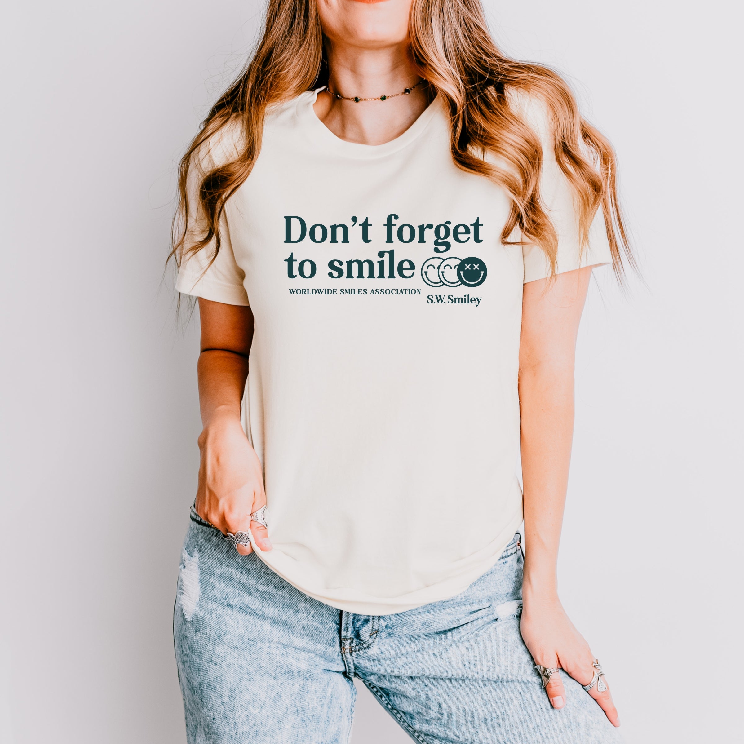 S.W.Smiley Don't Forget To Smile - Women's Short Sleeve Graphic T-Shirt