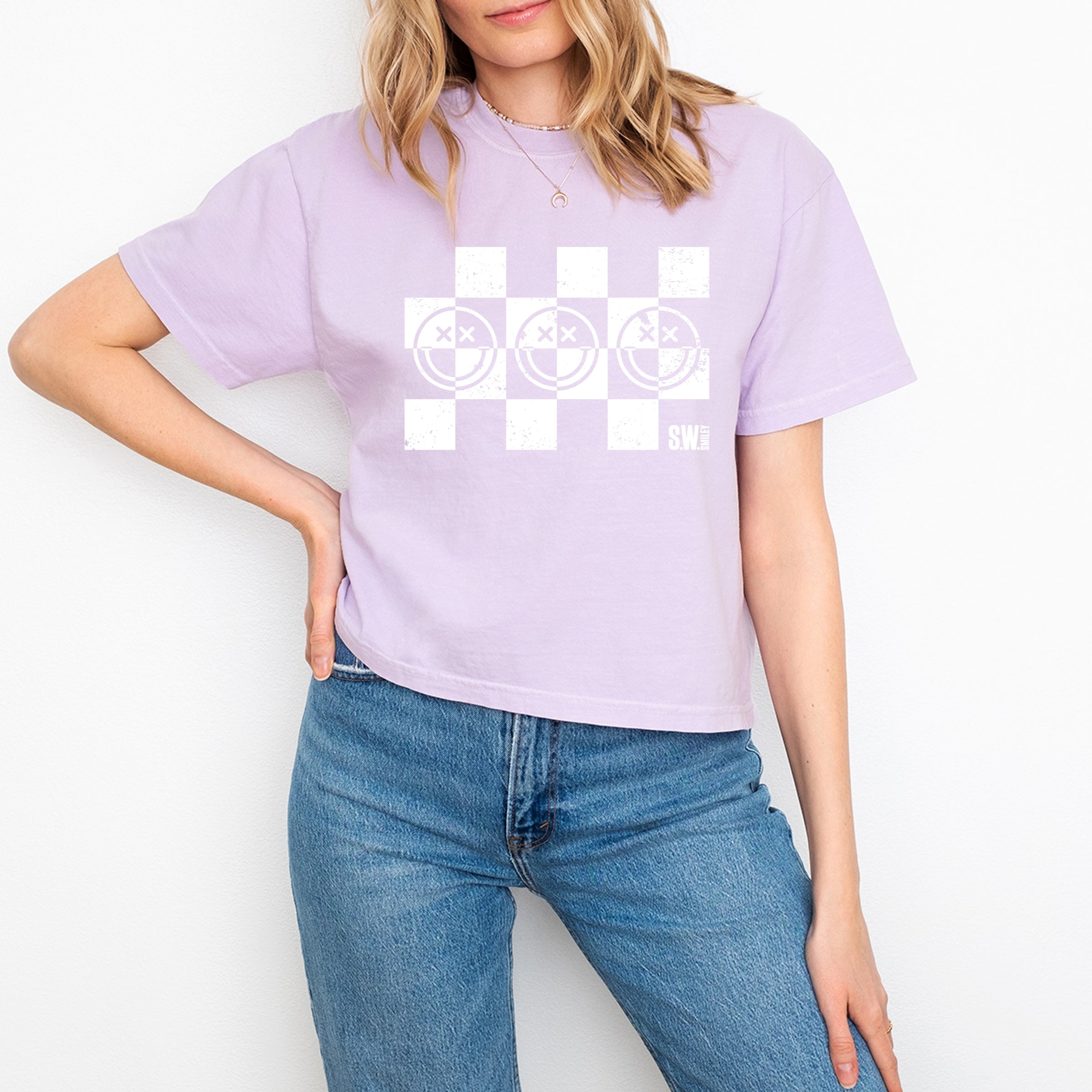 S.W.Smiley Checkered X Face - Women's Boxy Crop Top Graphic T-Shirt