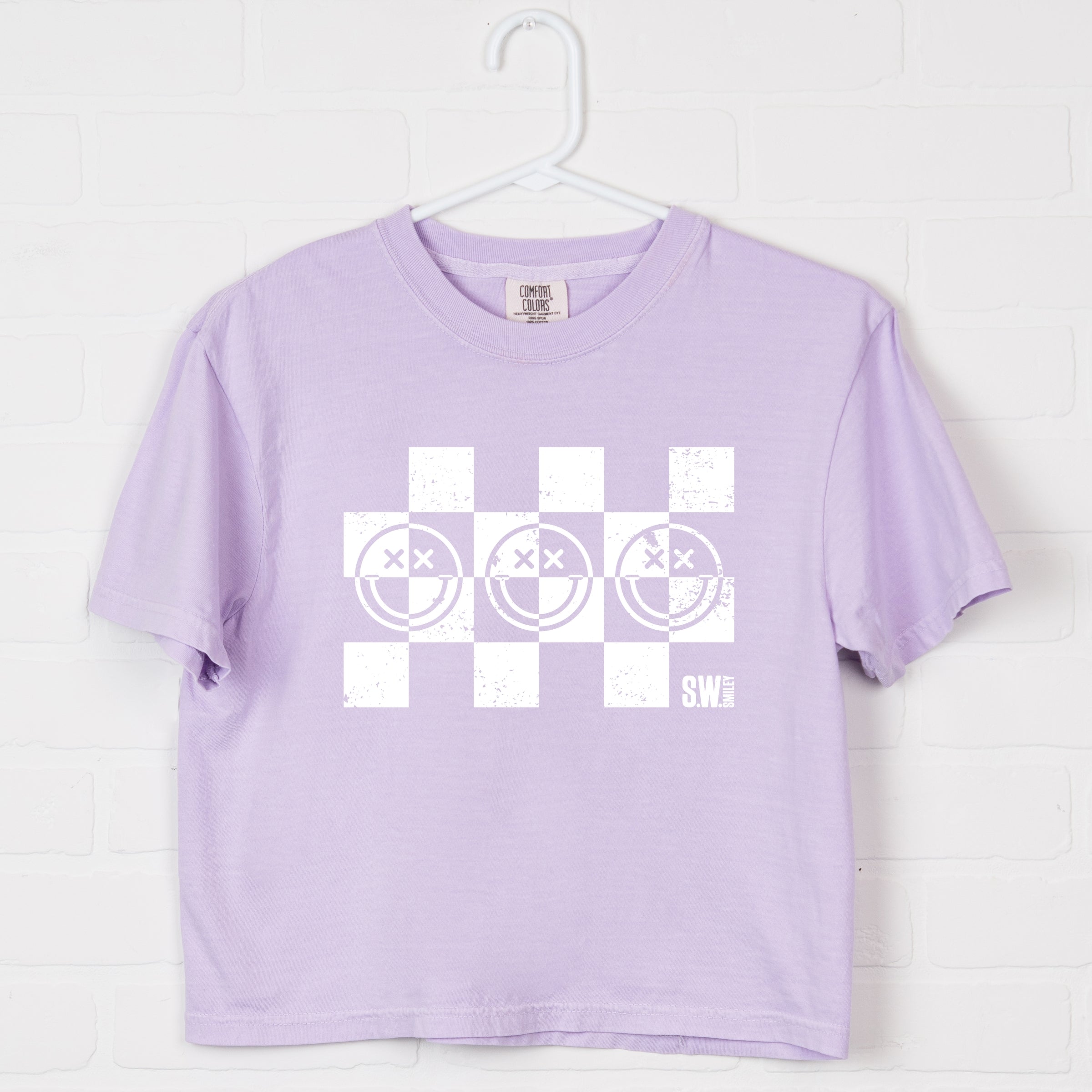 S.W.Smiley Checkered X Face - Women's Boxy Crop Top Graphic T-Shirt