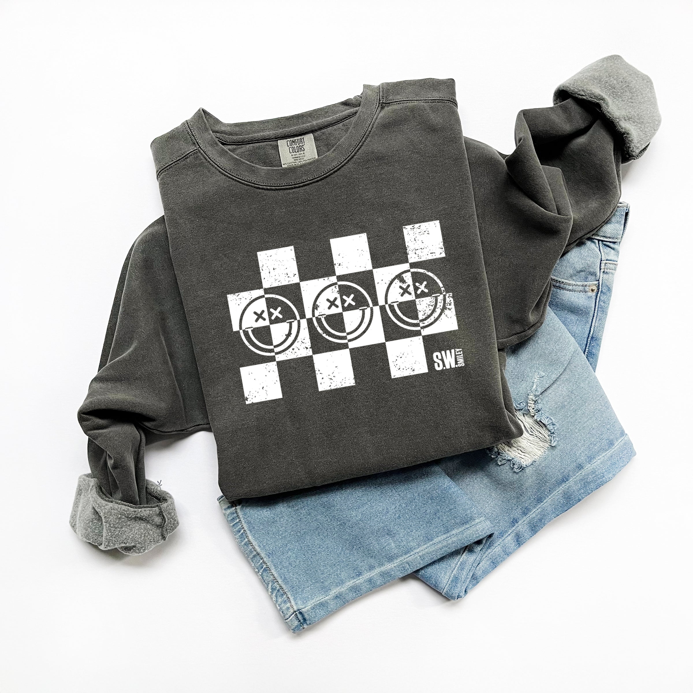S.W.Smiley Checkered X Face - Women's Garment Dyed Graphic Sweatshirt
