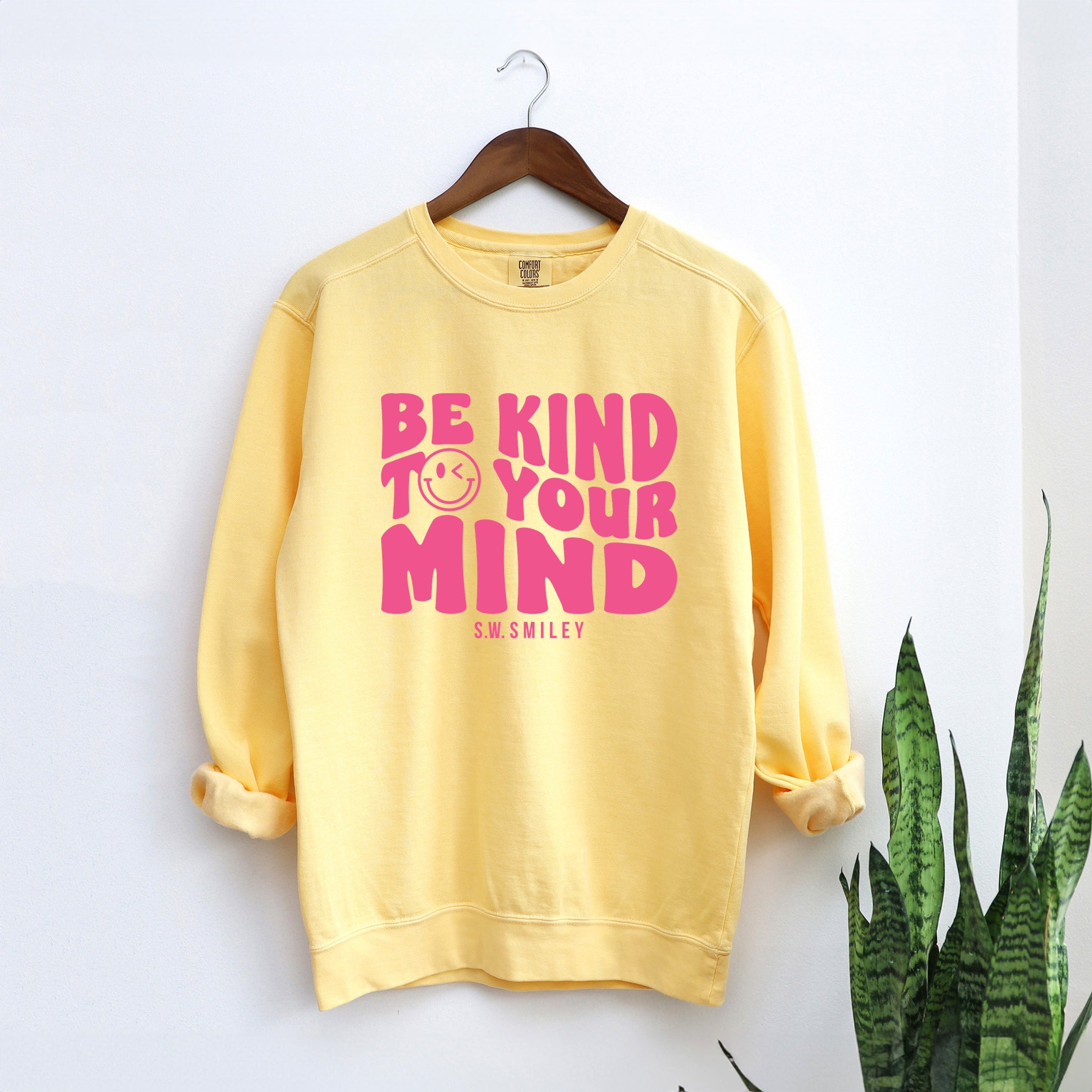 S.W.Smiley Be Kind To Your Mind Outline - Women's Garment Dyed Graphic Sweatshirt