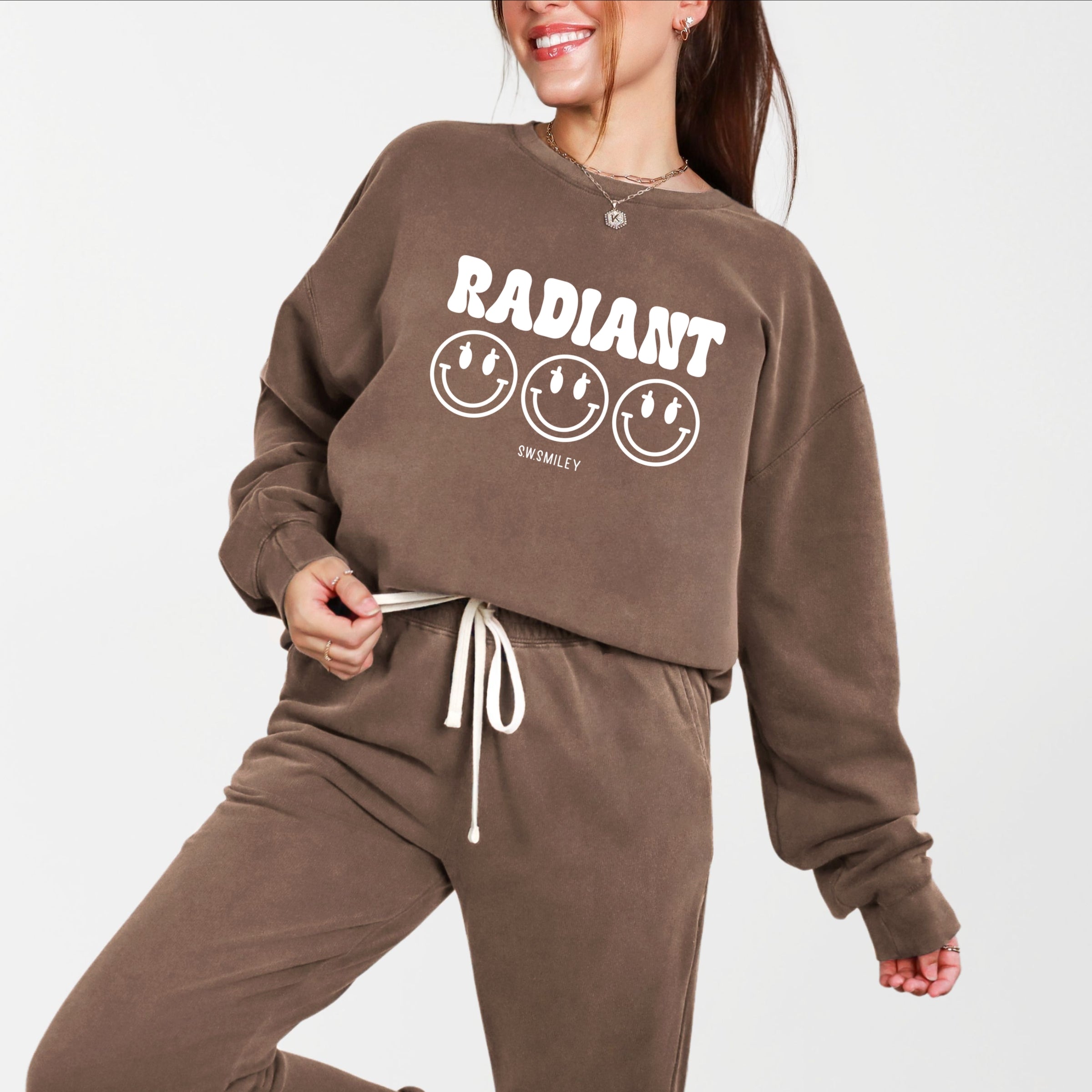 S.W.Smiley Radiant Groovy Outline - Women's Lightweight Garment Dyed Sweatshirt