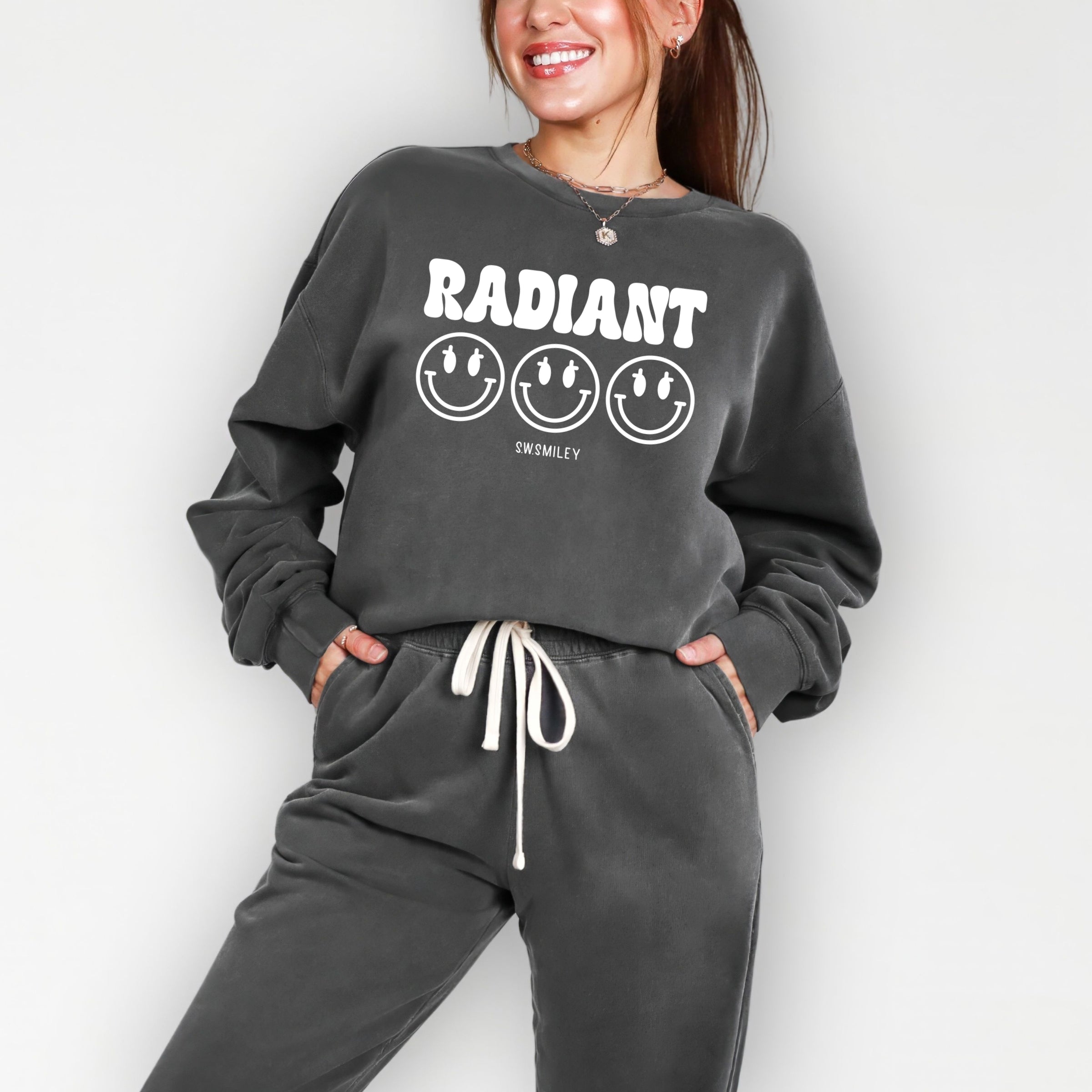 S.W.Smiley Radiant Groovy Outline - Women's Lightweight Garment Dyed Sweatshirt