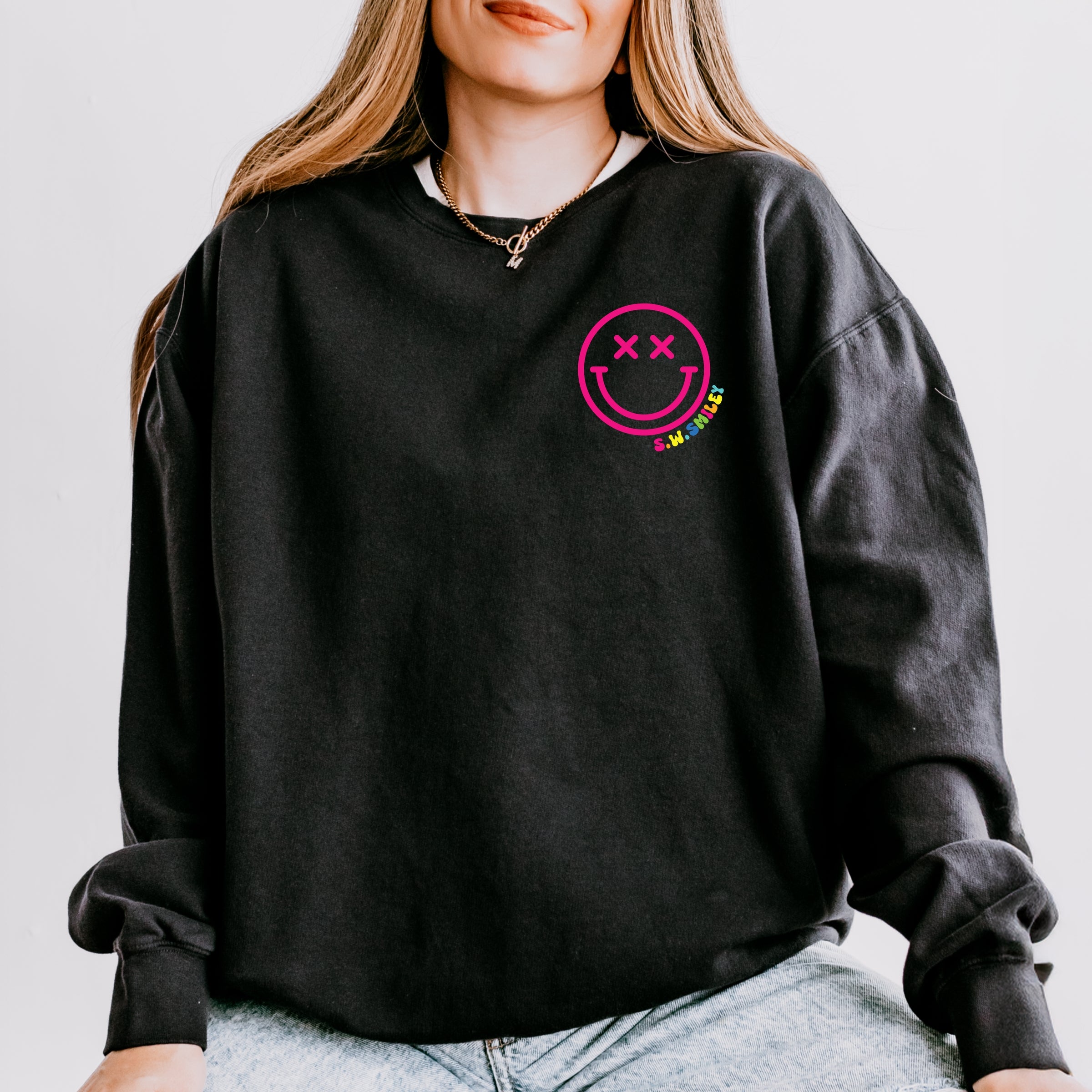 S.W.Smiley Simple Wink Bold - Women's Lightweight Garment Dyed Sweatshirt