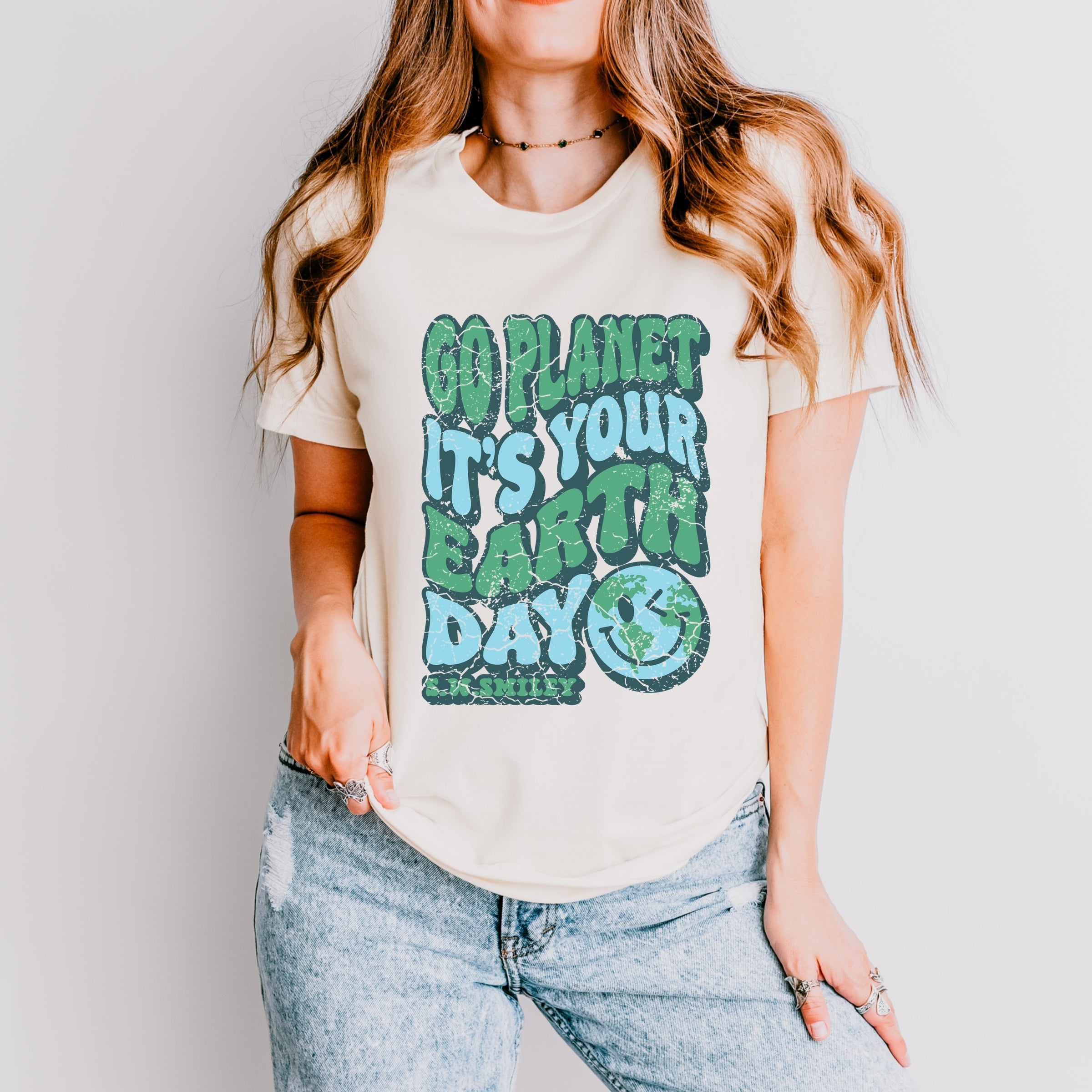 S.W.Smiley Go Planet It's Your Earth Day - Women's Short Sleeve Graphic T-Shirt