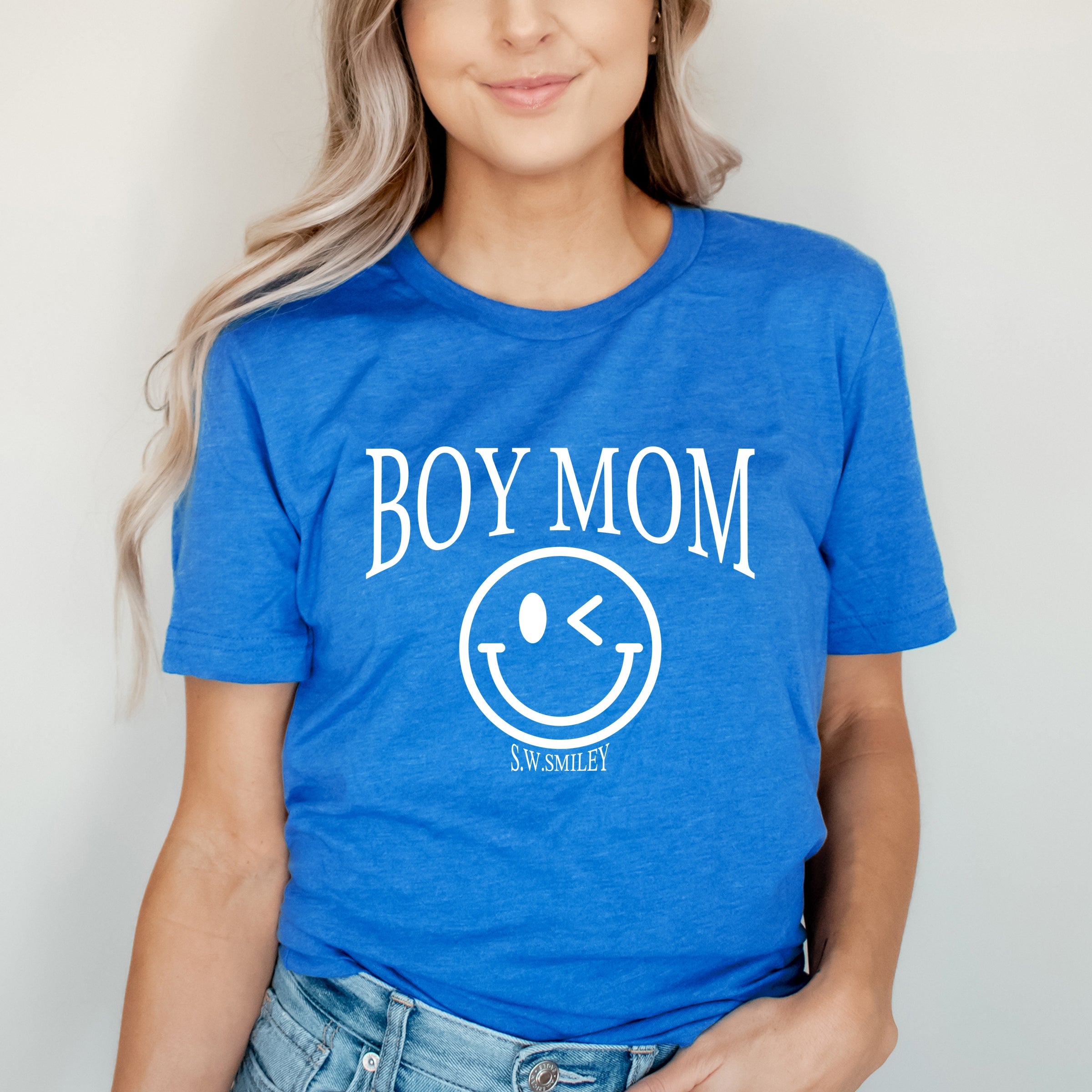 S.W.Smiley Boy Mom Outline - Women's Short Sleeve Graphic T-Shirt