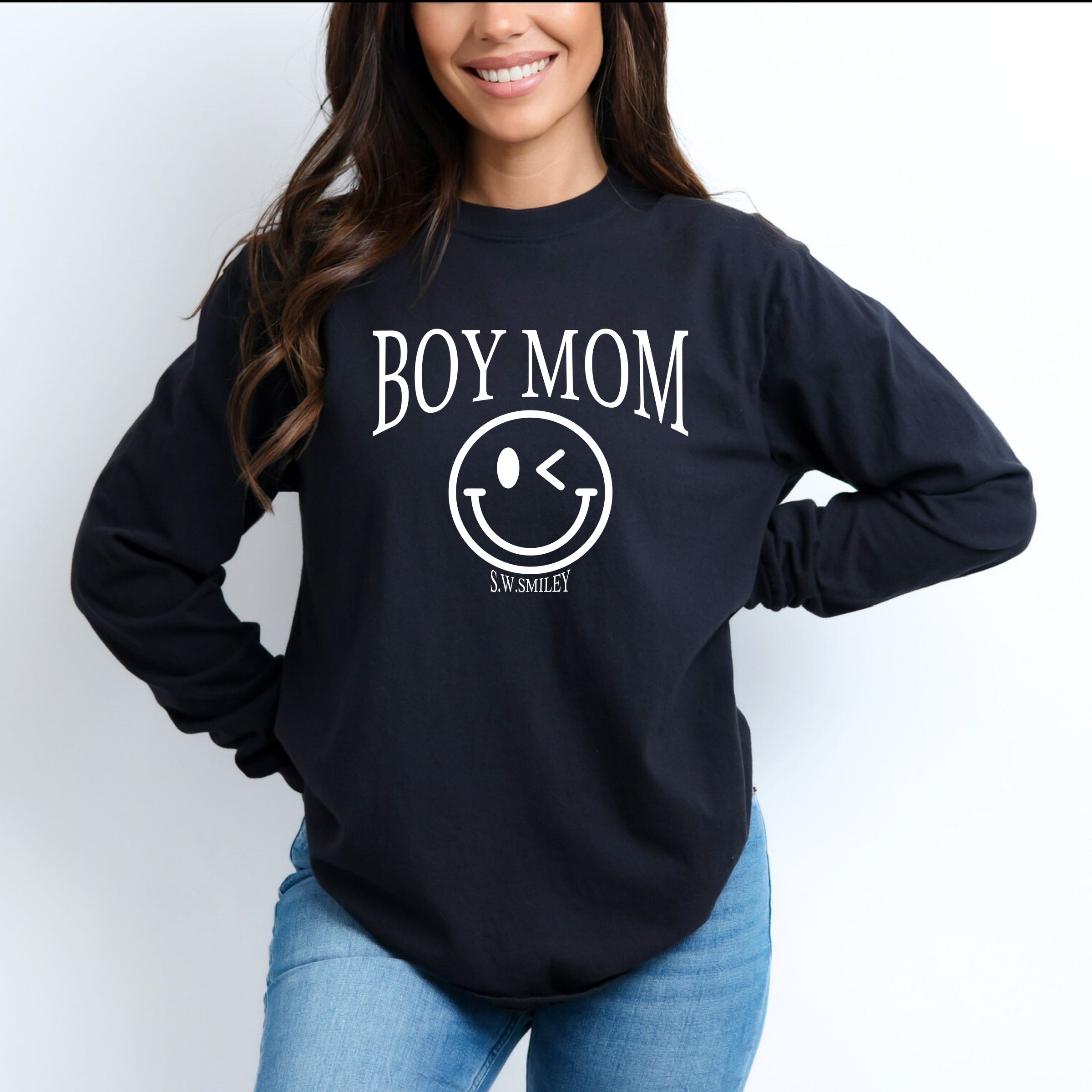 S.W.Smiley Boy Mom Outline - Women's Garment Dyed Long Sleeve Graphic T-Shirt