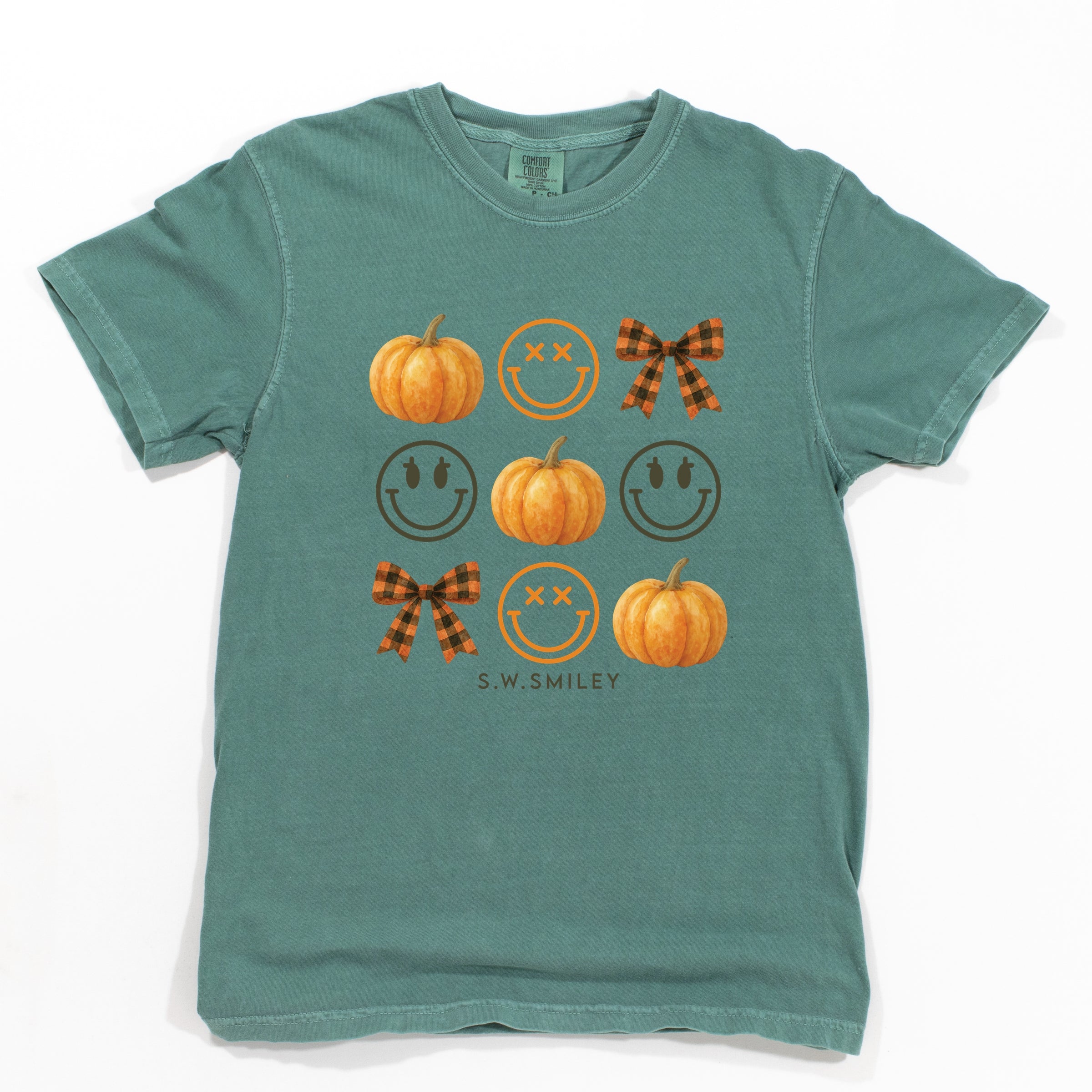 S.W.Smiley Pumpkin Coquette Chart - Women's Garment Dyed Graphic T-Shirt