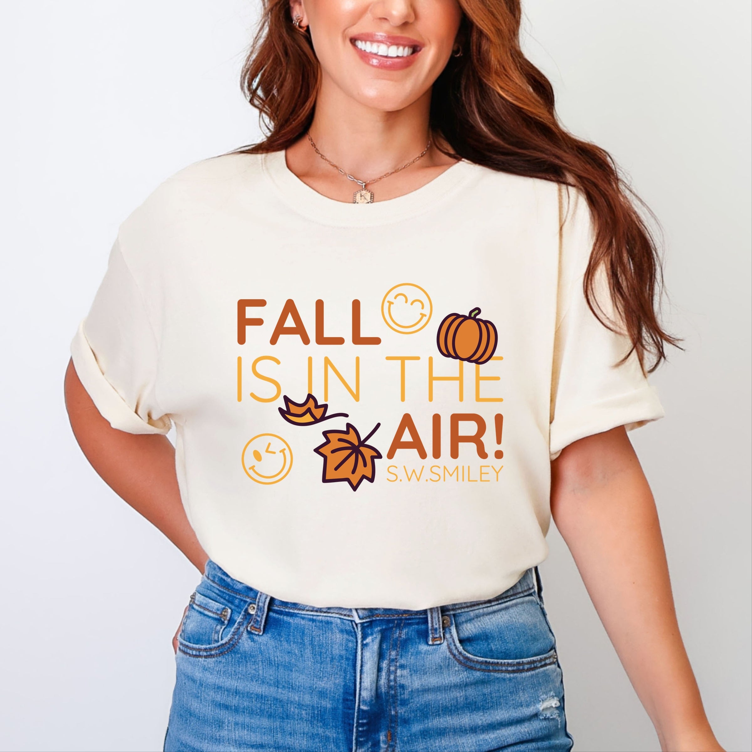 S.W.Smiley Fall Is In The Air - Women's Garment Dyed Graphic T-Shirt