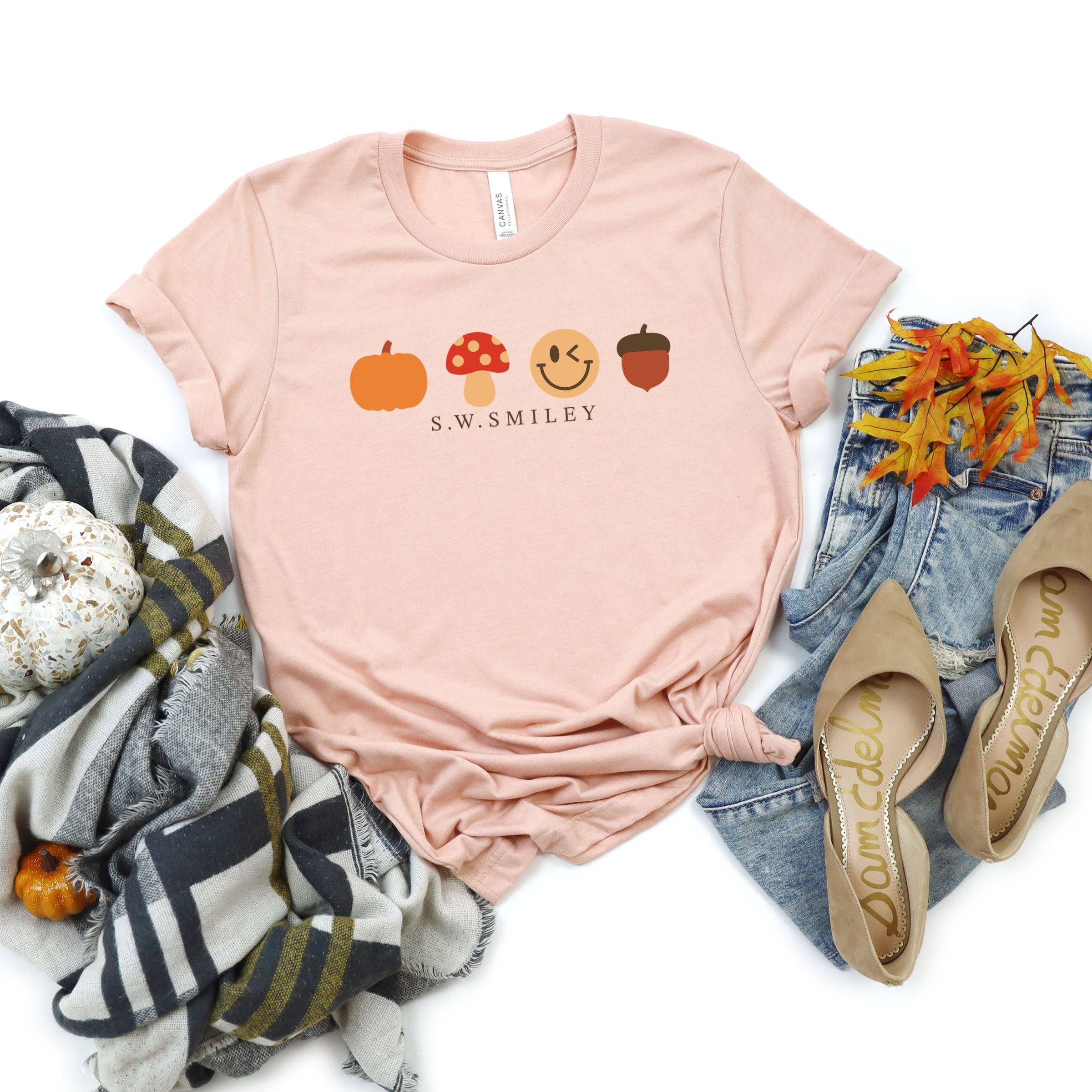 S.W.Smiley Fall Icons - Women's Short Sleeve Graphic T-Shirt