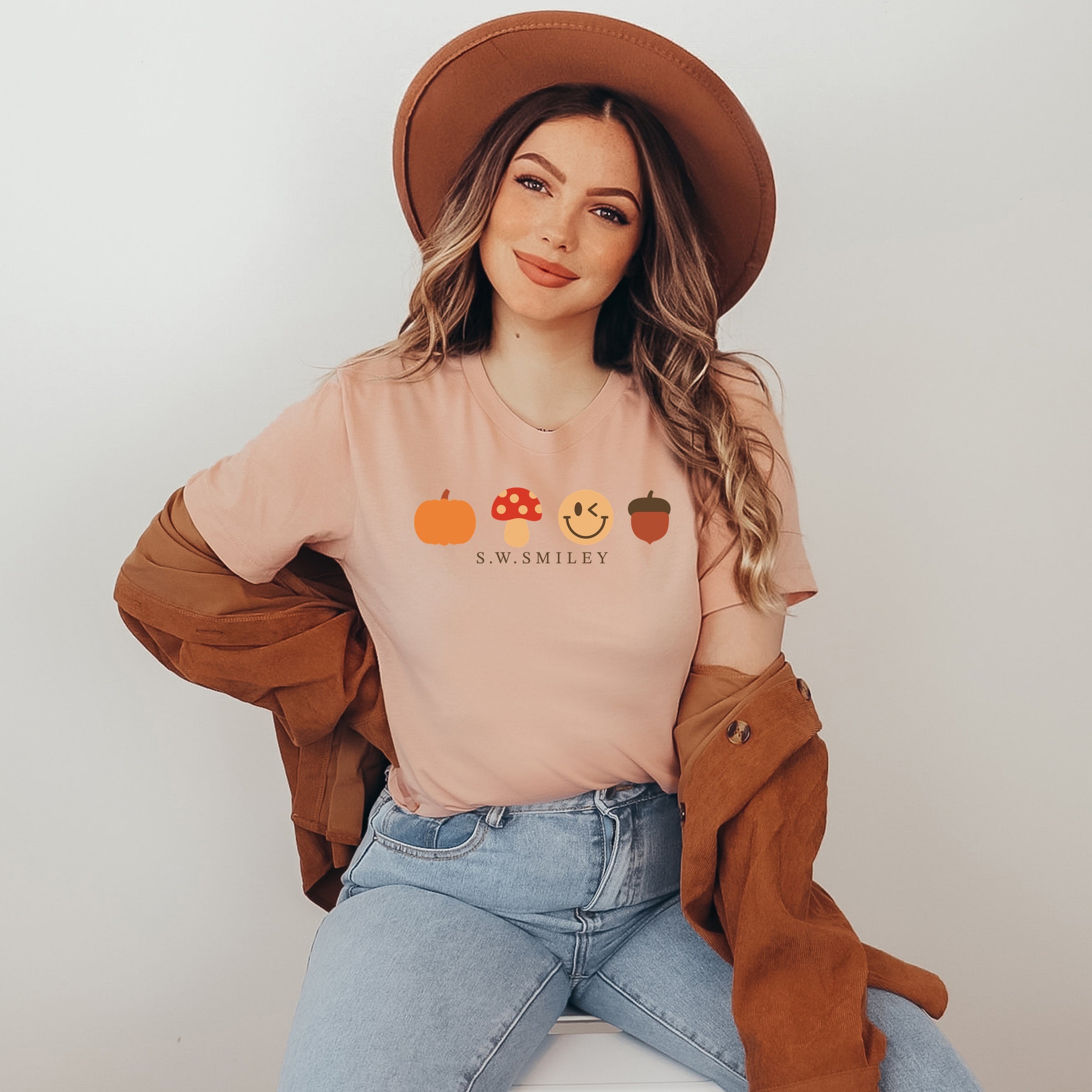 S.W.Smiley Fall Icons - Women's Short Sleeve Graphic T-Shirt