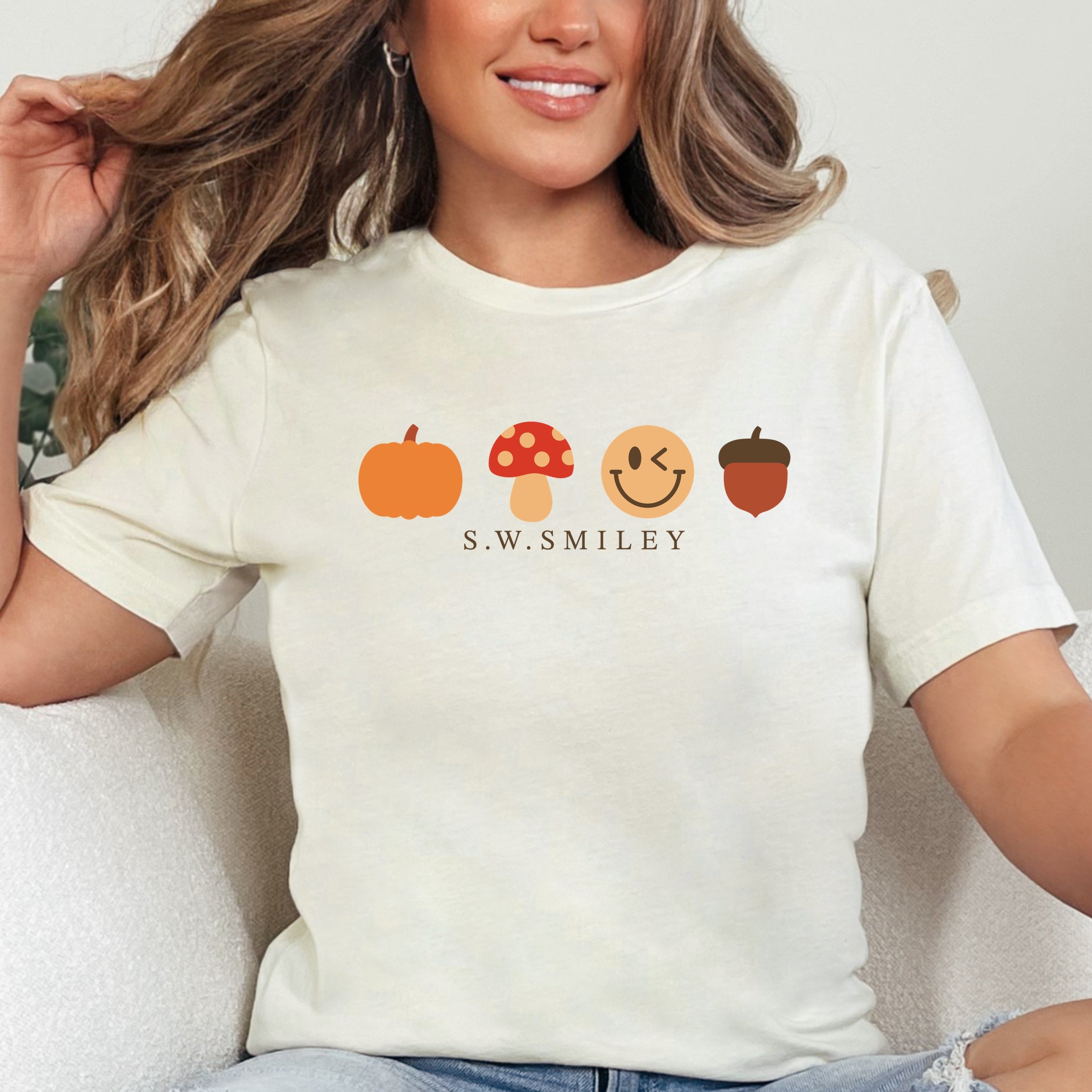 S.W.Smiley Fall Icons - Women's Short Sleeve Graphic T-Shirt