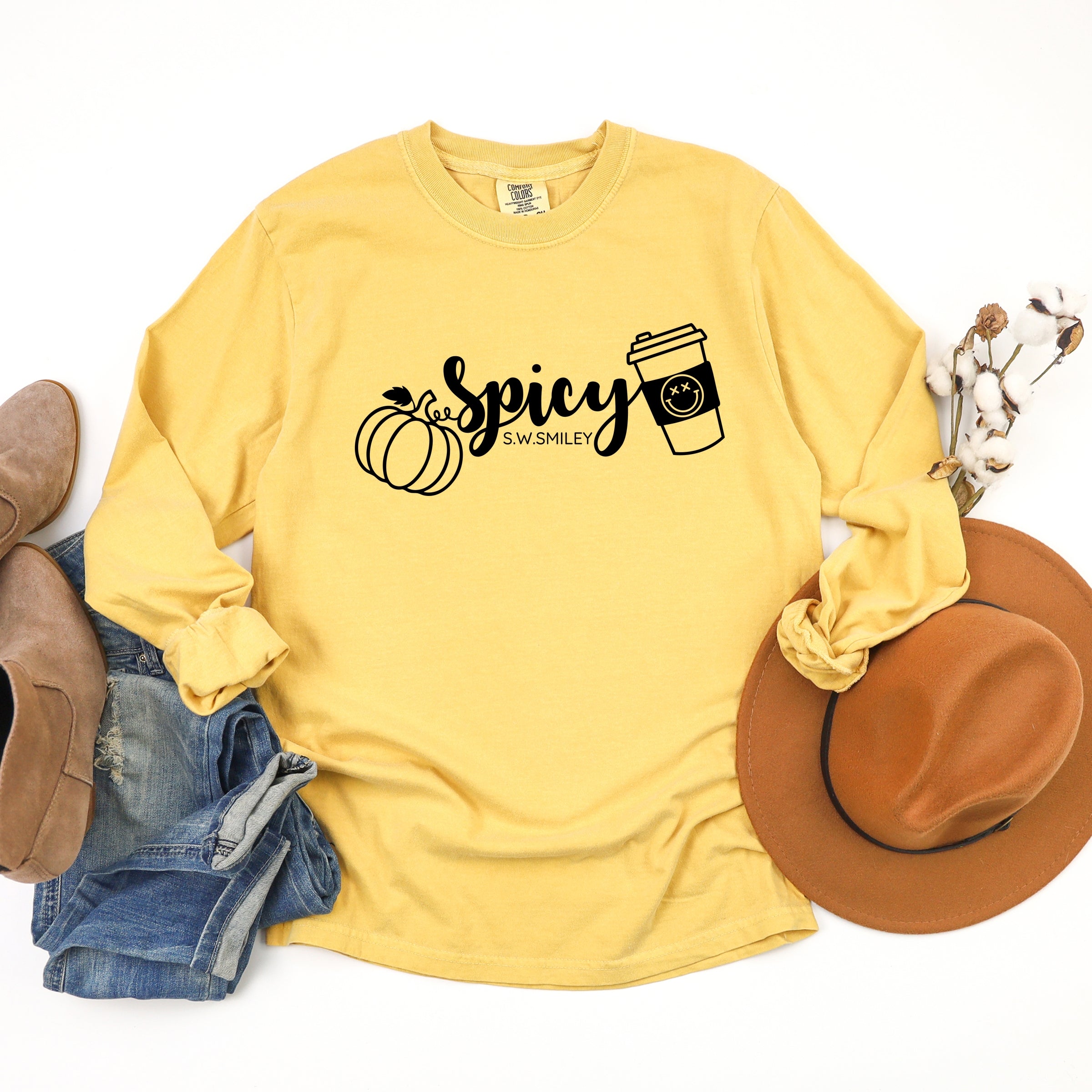 S.W.Smiley Spicy Pumpkin Spice - Women's Garment Dyed Long Sleeve Graphic T-Shirt