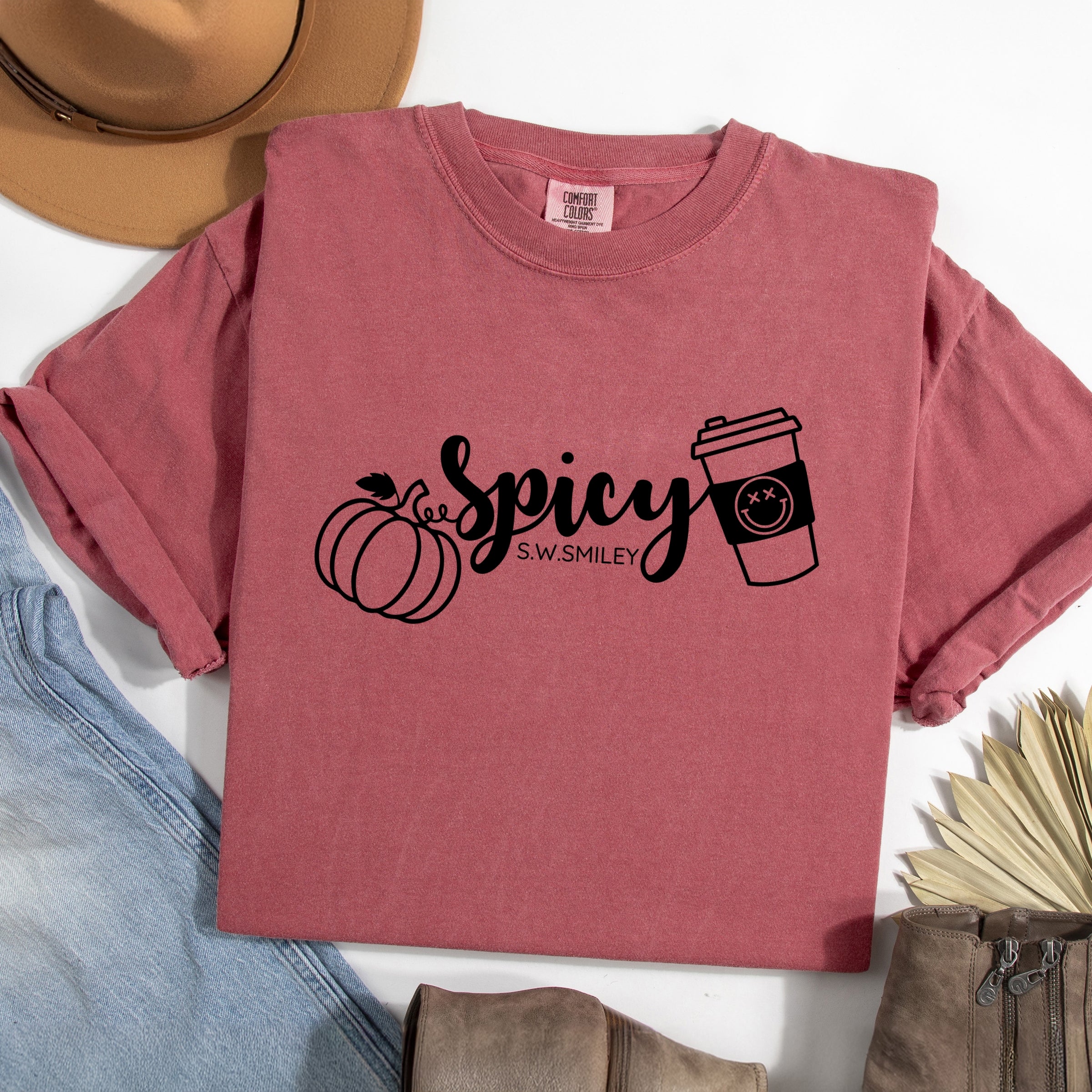 S.W.Smiley Spicy Pumpkin Spice - Women's Garment Dyed Graphic T-Shirt