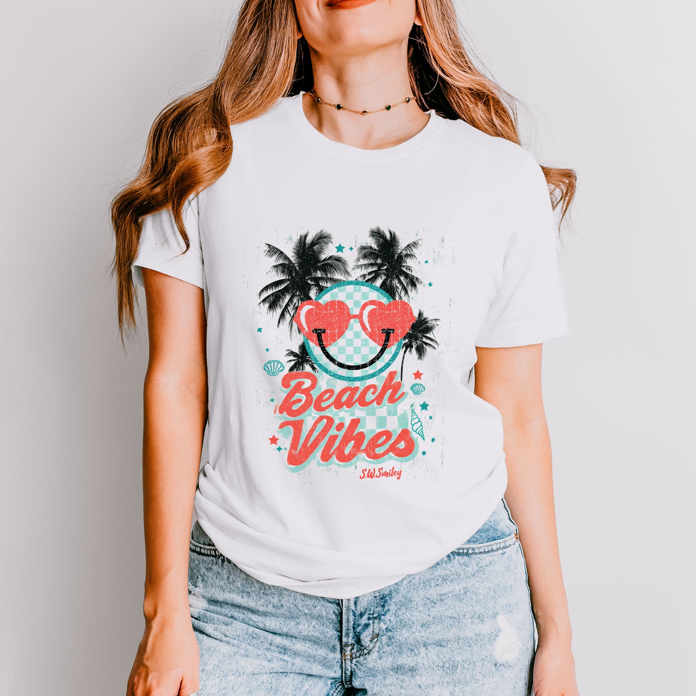 S.W.Smiley Beach Vibes - Women's Short Sleeve Tee