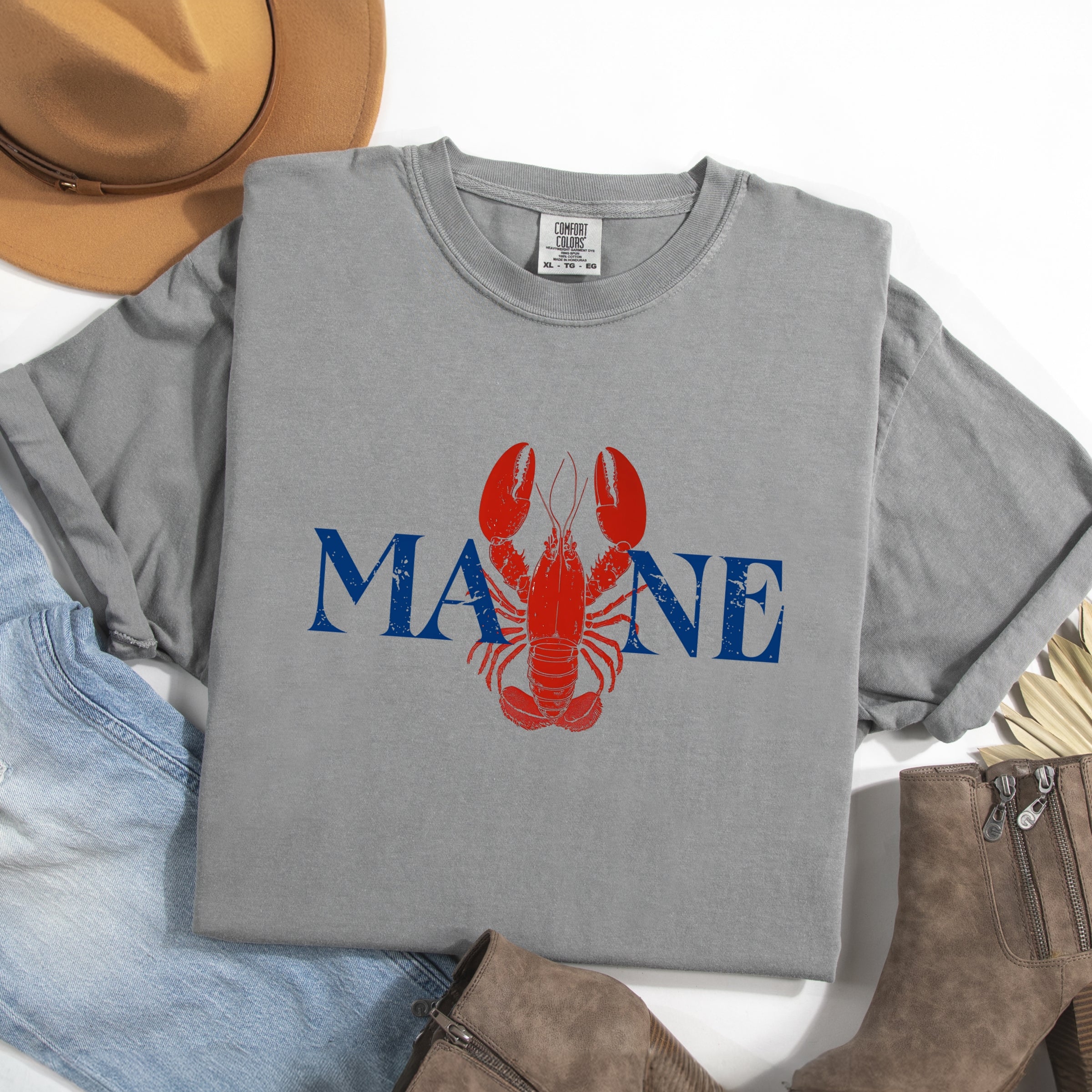 Maine Lobster - Women's Garment Dyed Graphic T-Shirt