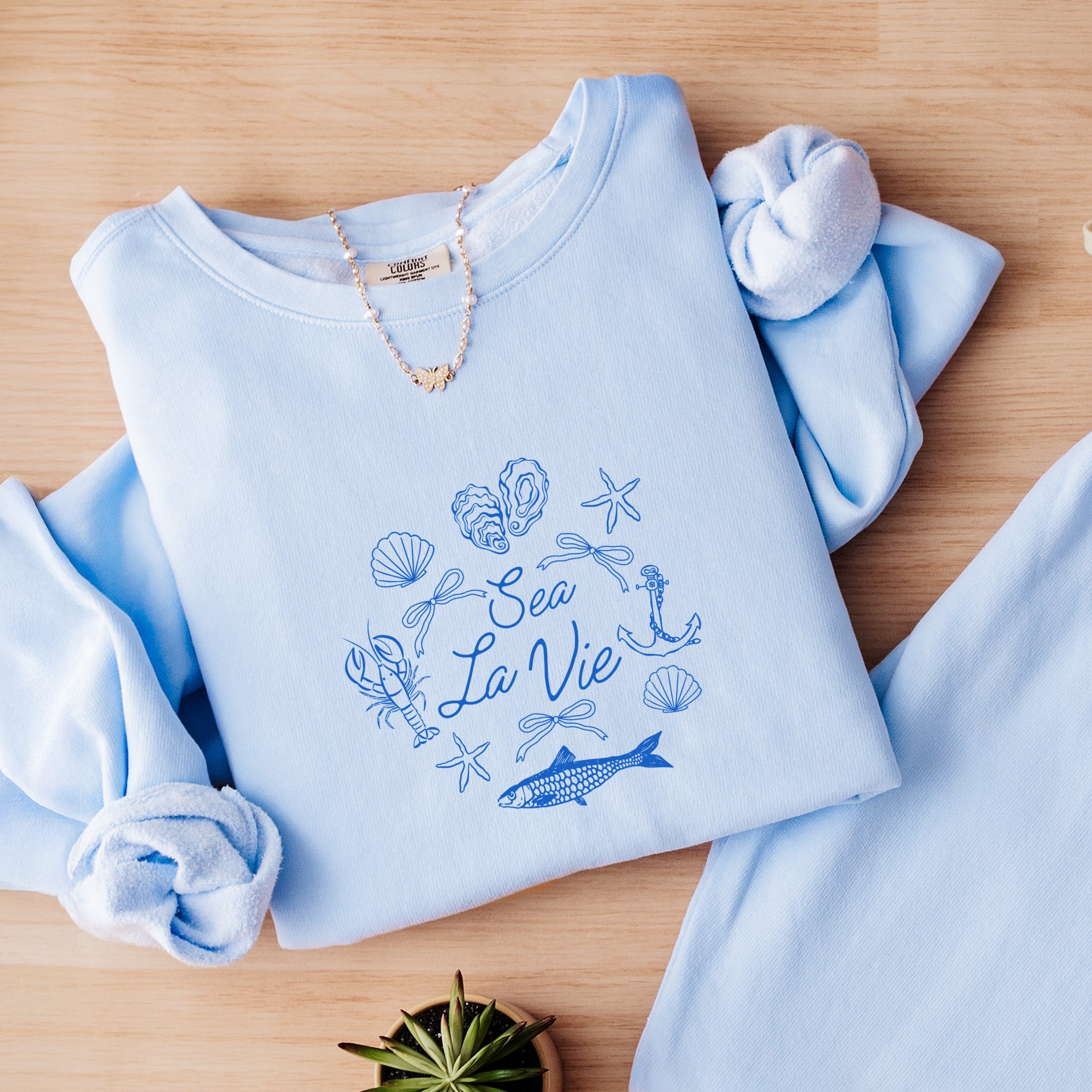 Sea La Vie Collage - Womens Lightweight Garment Dyed Sweatshirt