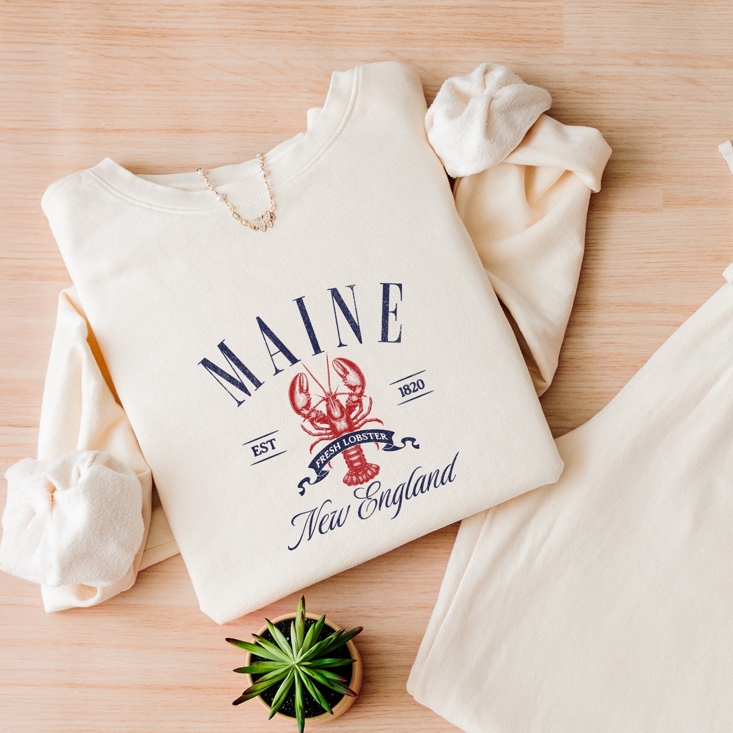 Maine New England - Womens Lightweight Garment Dyed Sweatshirt