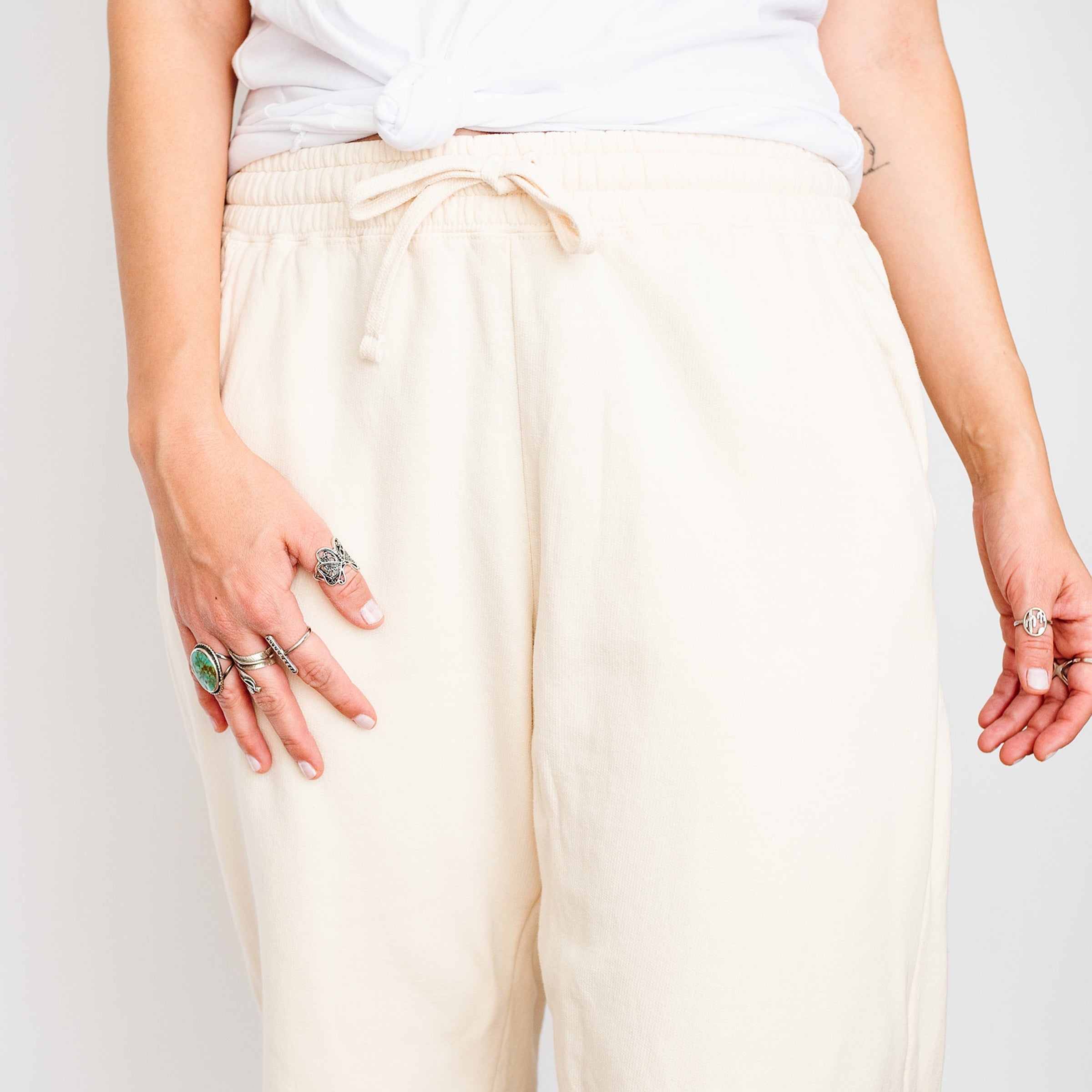25110RED_F-LSWTSET Ivory