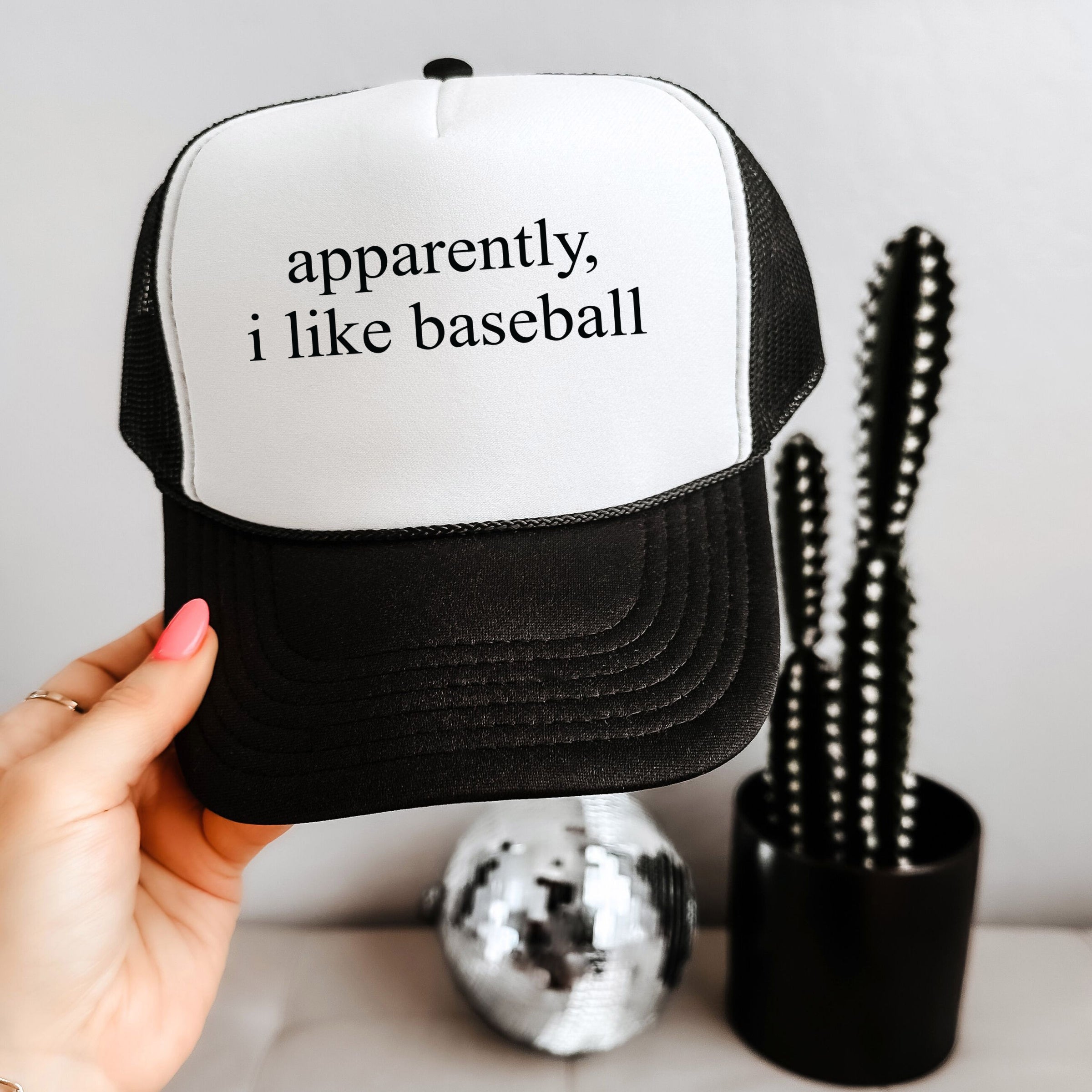 25221B_F-FTH White Black