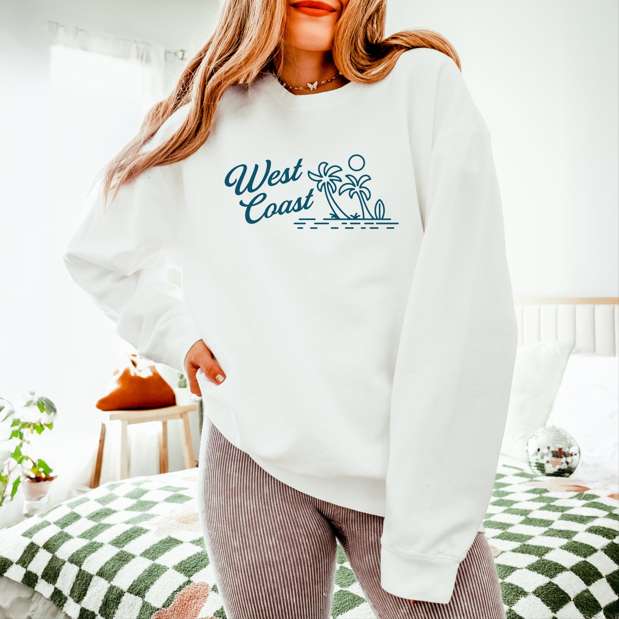 25418BLU_F-LGDSWT White