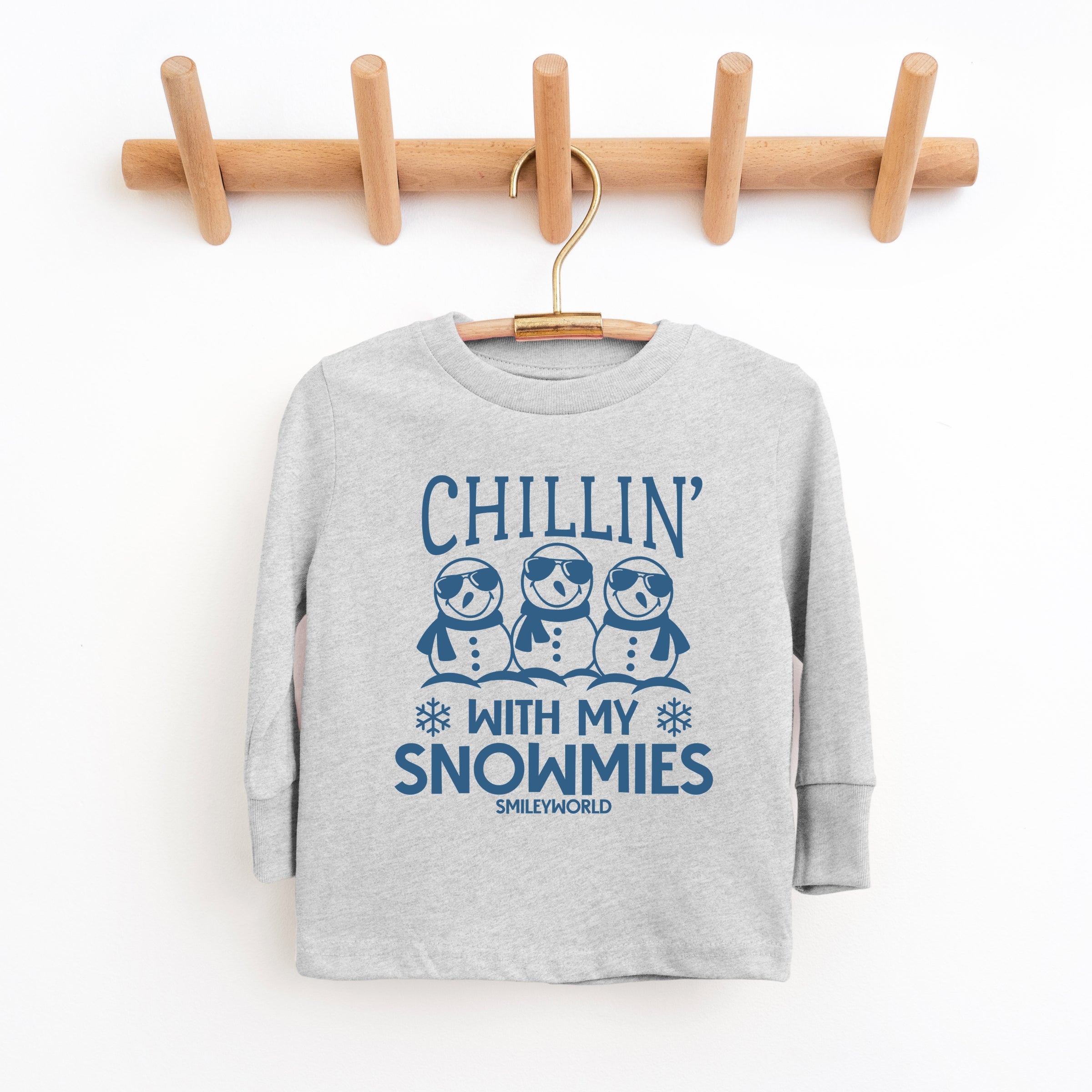 SmileyWorld Chillin' With My Snowmies - Youth Long Sleeve Graphic T-Shirt and Toddler Long Sleeve Graphic Tee