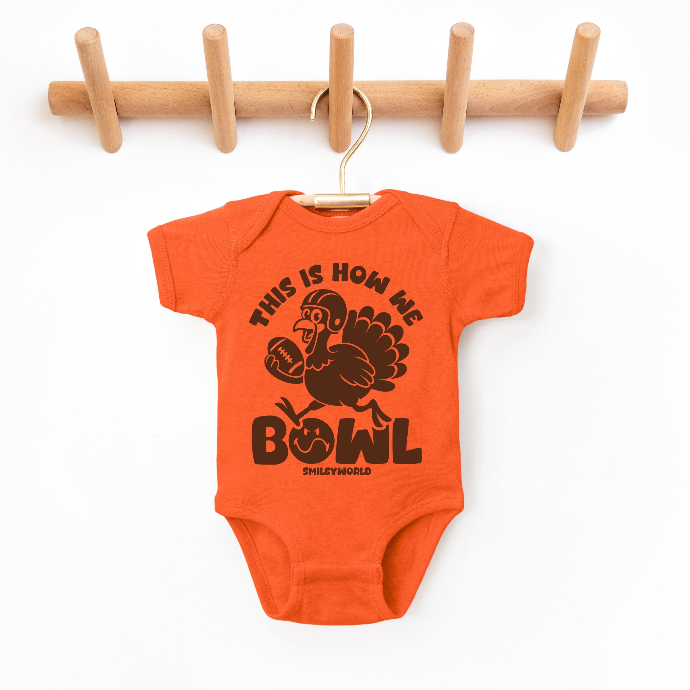 SmileyWorld This Is How We Bowl Turkey - Baby Short Sleeve Graphic Bodysuit