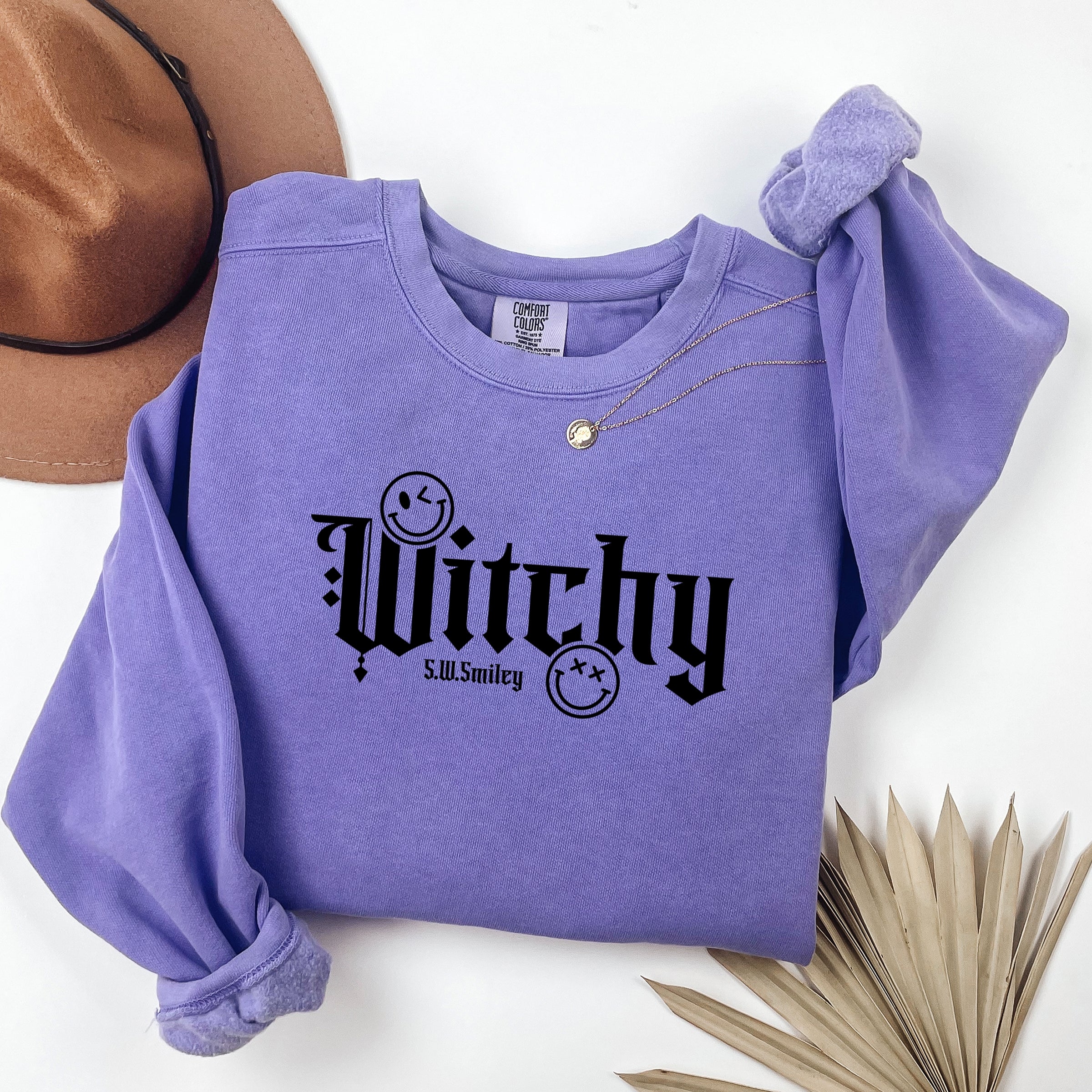 S.W.Smiley Witchy Bold - Women's Garment Dyed Graphic Sweatshirt