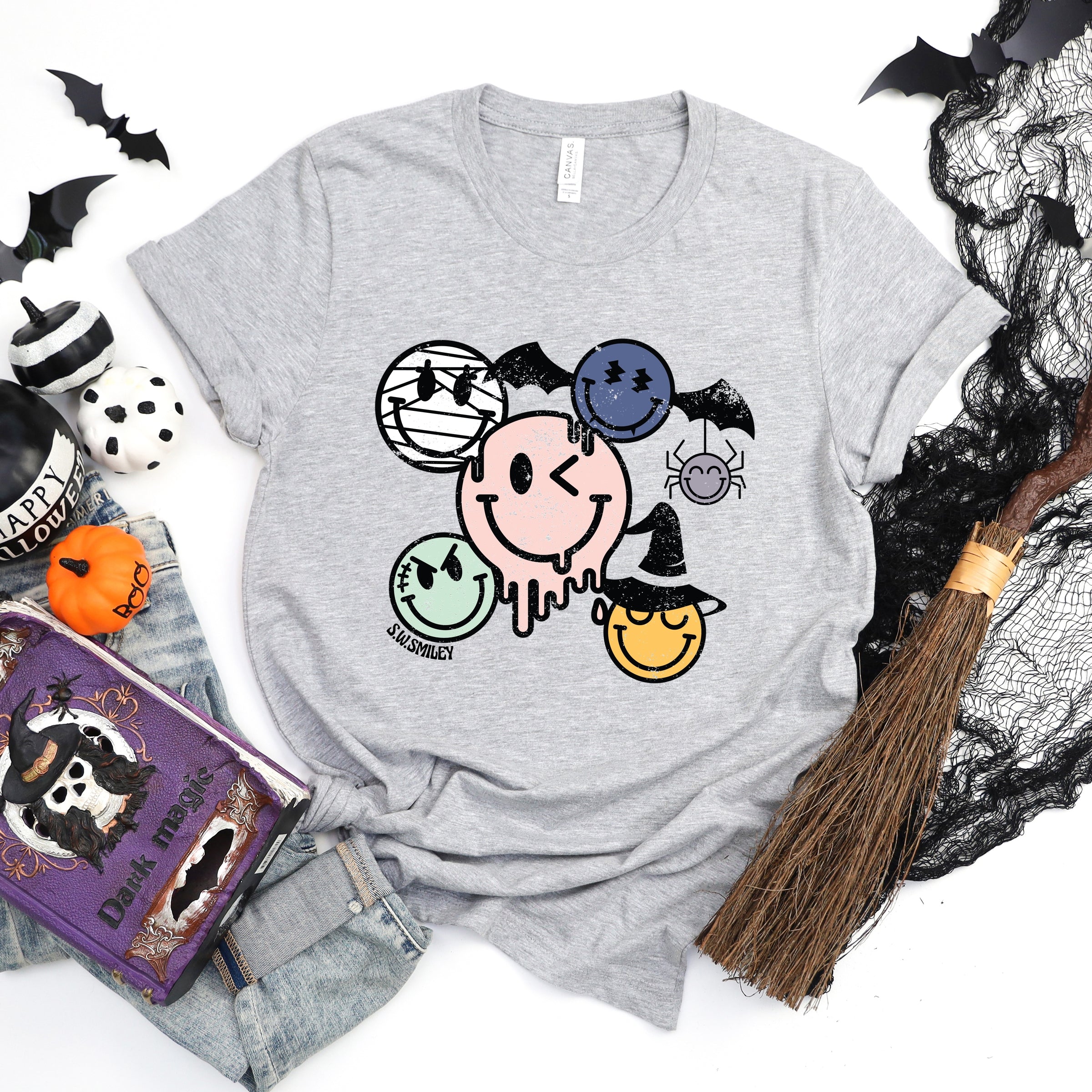 S.W.Smiley Halloween Smileys - Women's Short Sleeve Graphic T-Shirt