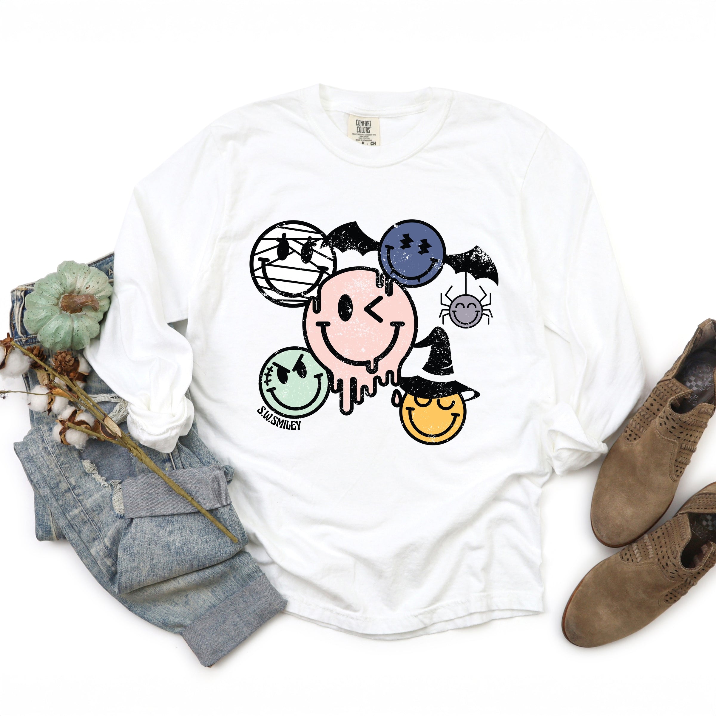 S.W.Smiley Halloween Smileys - Women's Garment Dyed Long Sleeve Graphic T-Shirt