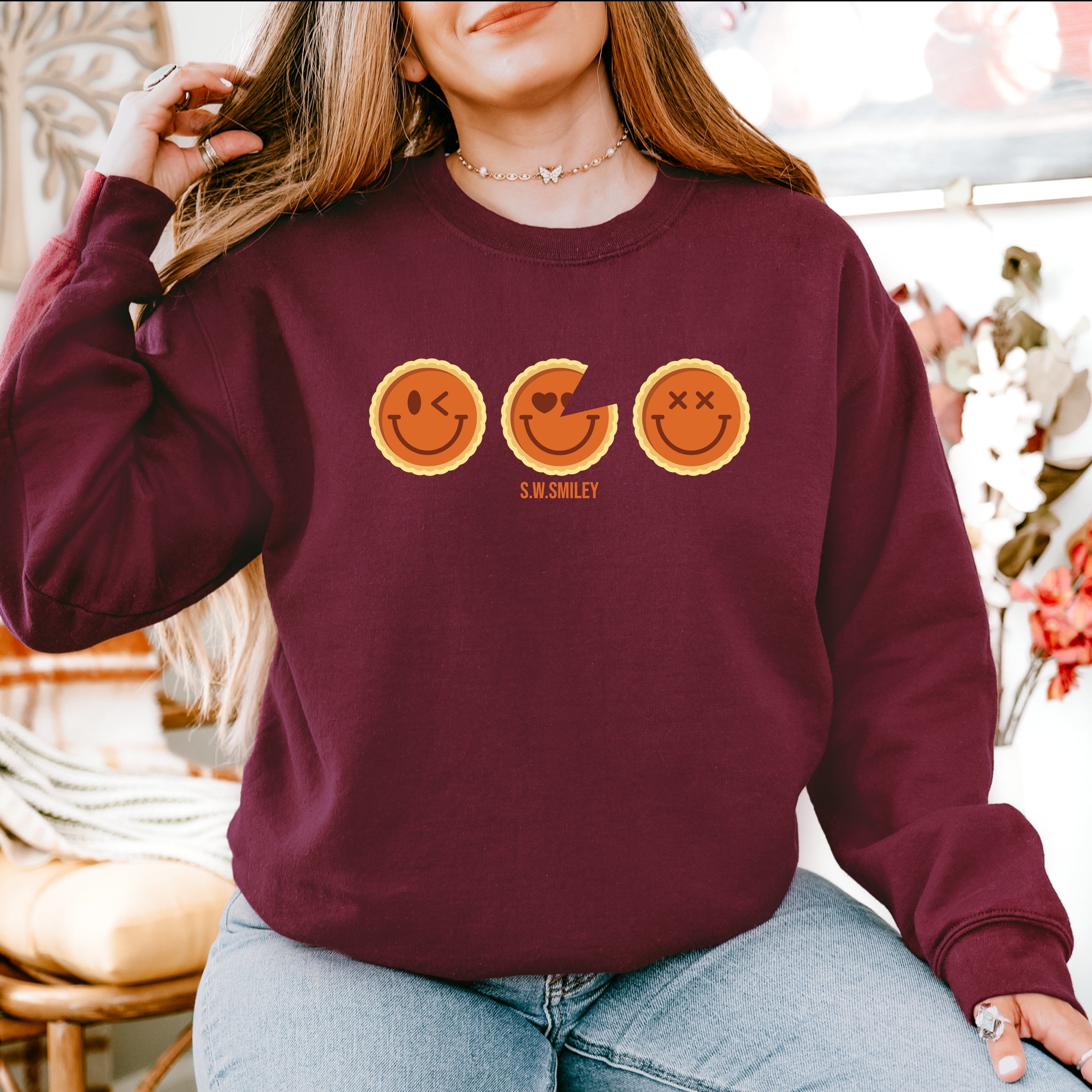 S.W.Smiley Pumpkin Pies - Women's Graphic Sweatshirt