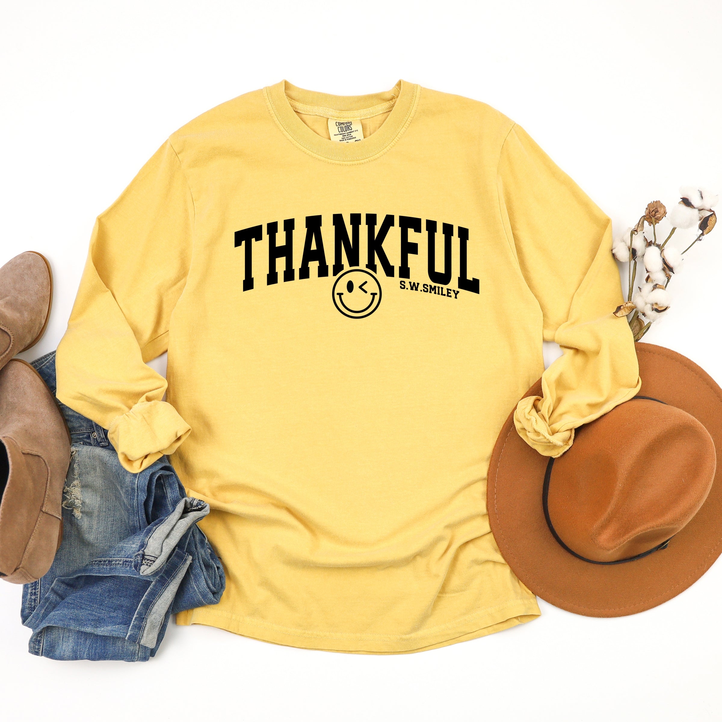 S.W.Smiley Thankful Varsity Arched - Women's Garment Dyed Long Sleeve Graphic T-Shirt