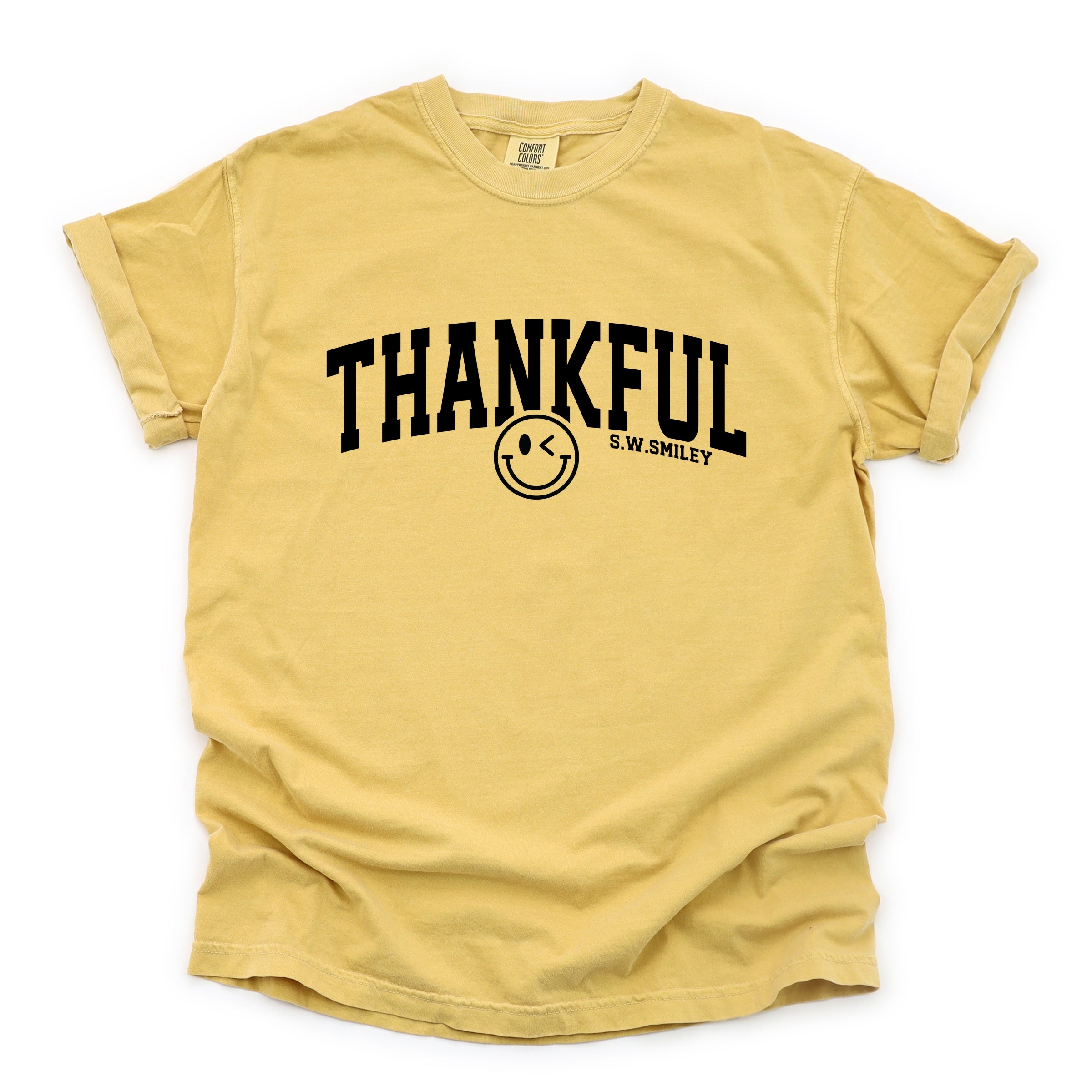 S.W.Smiley Thankful Varsity Arched - Women's Garment Dyed Graphic T-Shirt