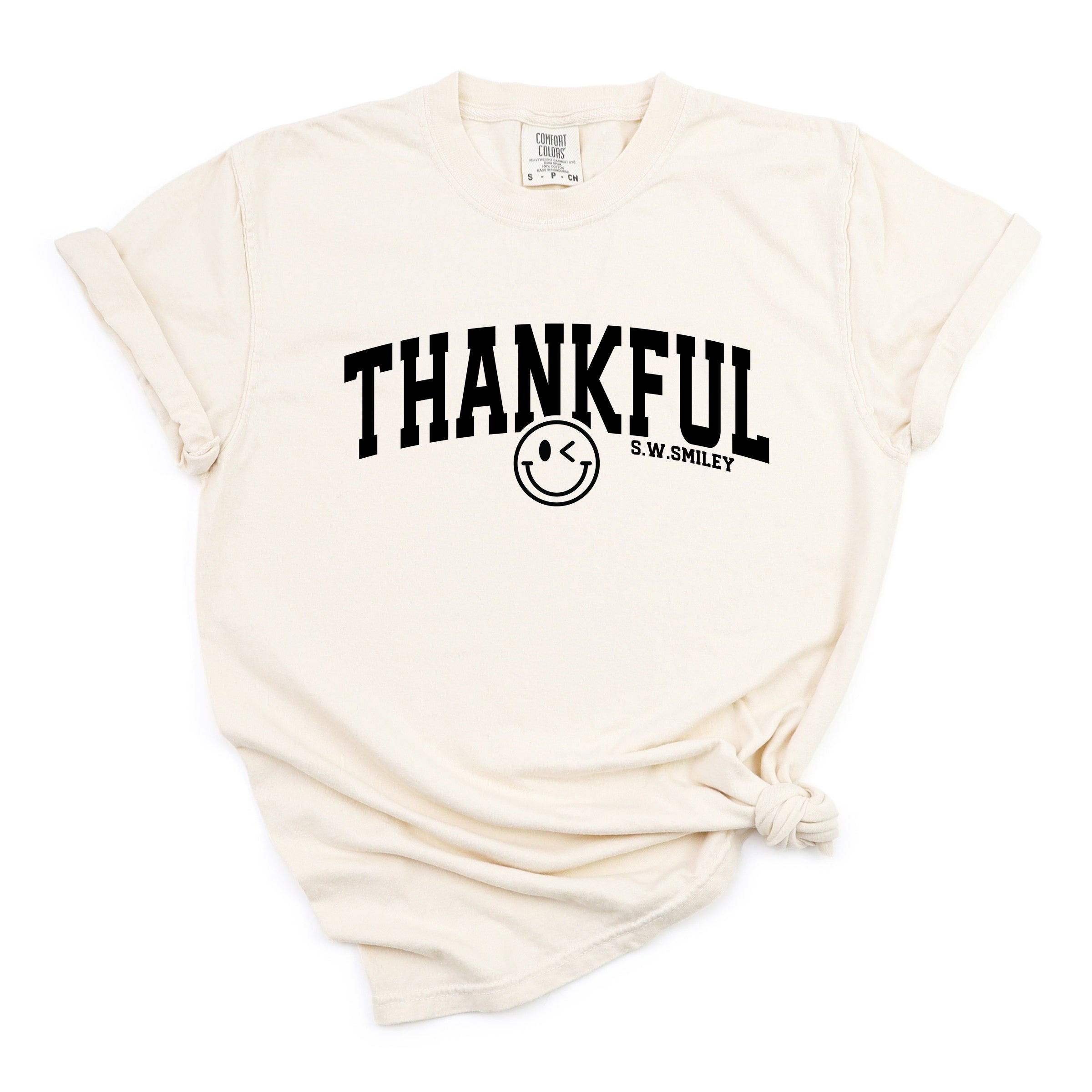 S.W.Smiley Thankful Varsity Arched - Women's Garment Dyed Graphic T-Shirt