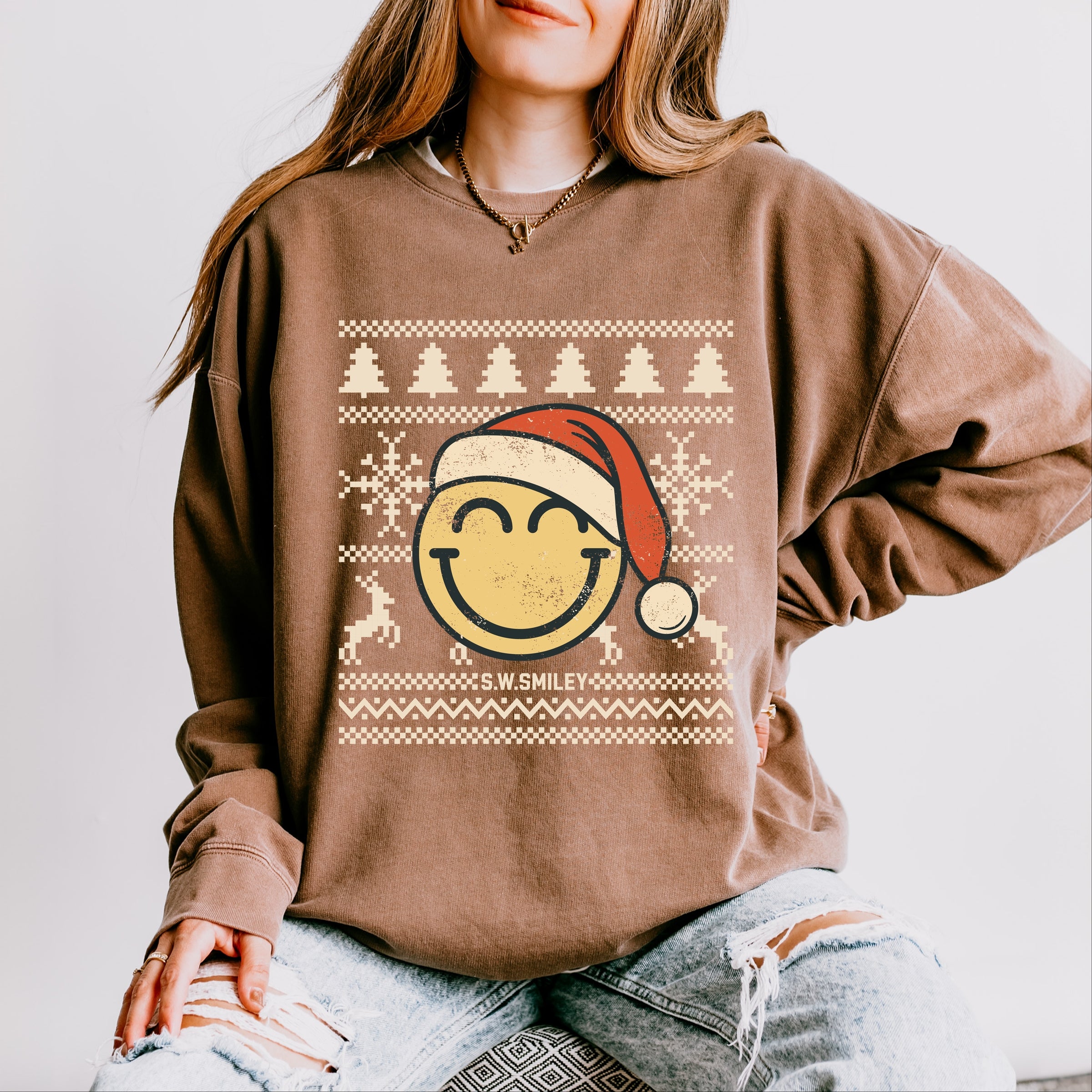S.W.Smiley Ugly Christmas Sweater Distressed - Women's Lightweight Garment Dyed Sweatshirt