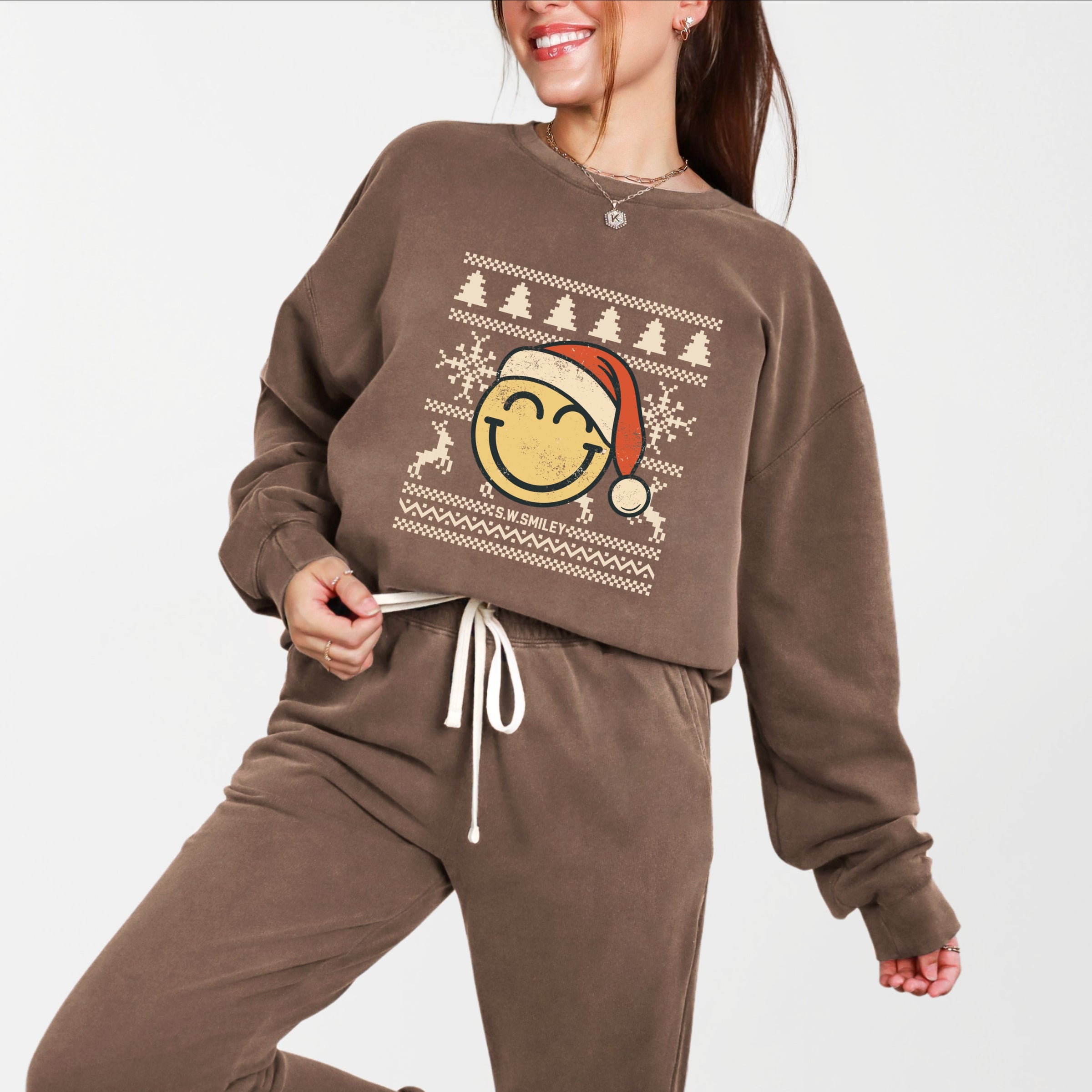 S.W.Smiley Ugly Christmas Sweater Distressed - Women's Lightweight Garment Dyed Sweatshirt