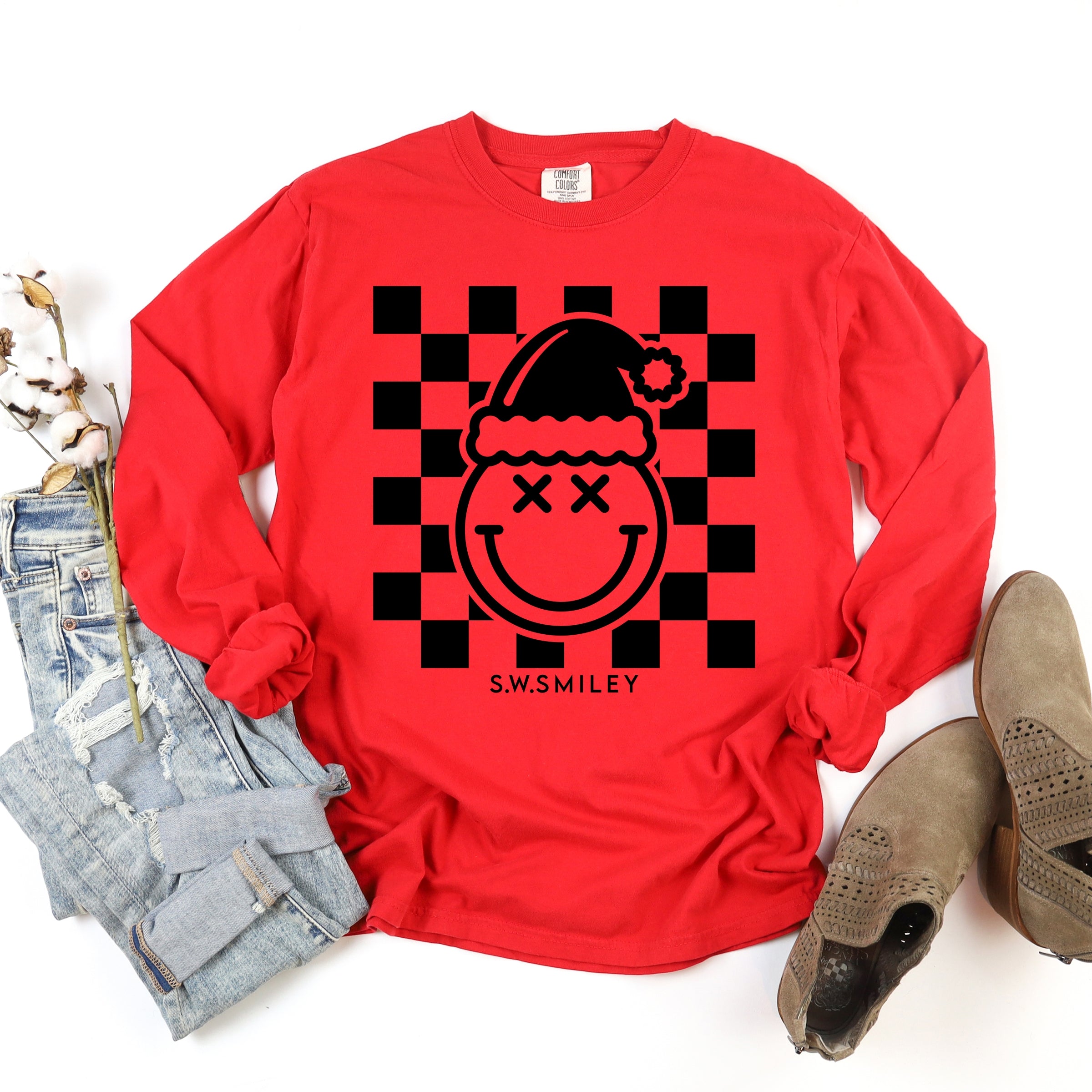 S.W.Smiley Checkered Christmas Wink - Women's Garment Dyed Long Sleeve Graphic T-Shirt