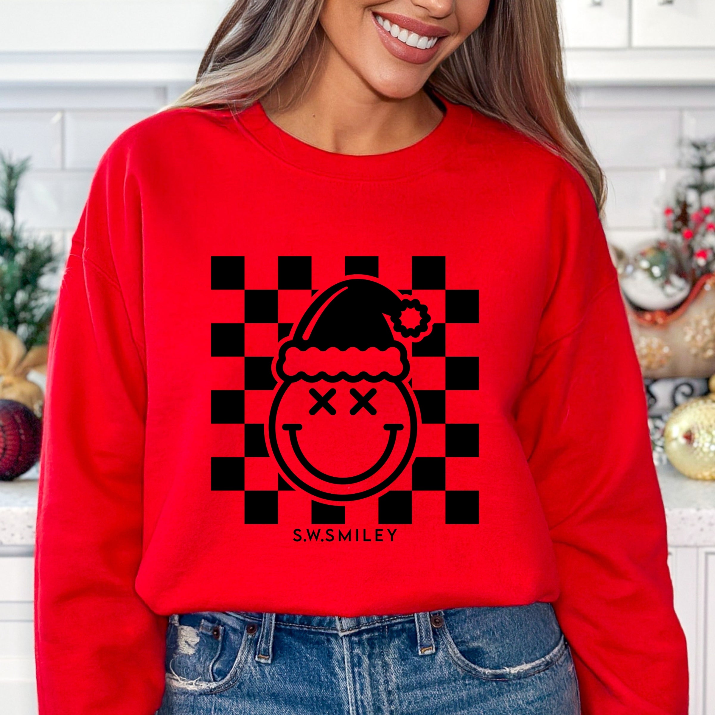 S.W.Smiley Checkered Christmas Wink - Women's Graphic Sweatshirt