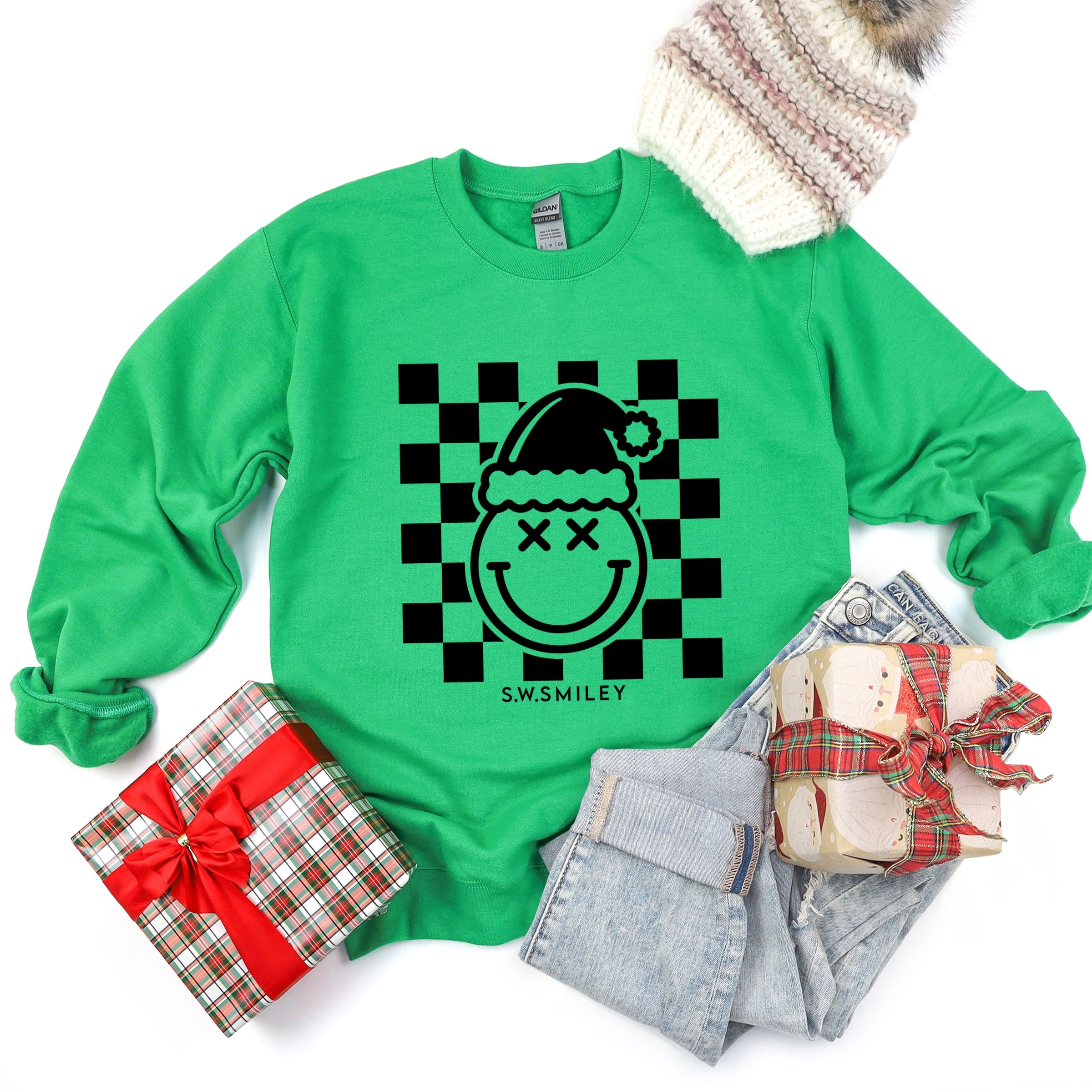 S.W.Smiley Checkered Christmas Wink - Women's Graphic Sweatshirt