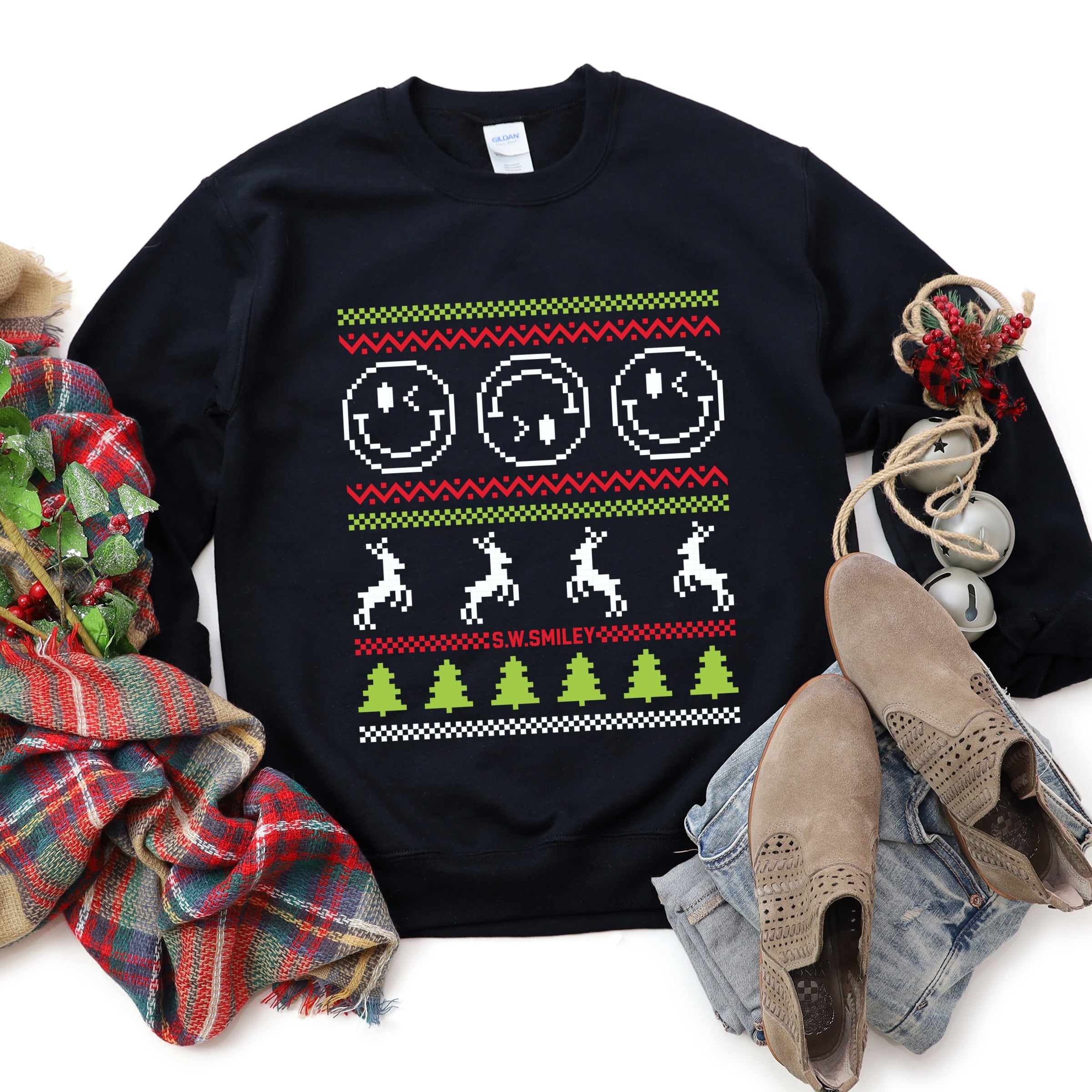S.W.Smiley Ugly Christmas Sweater Pixels - Women's Graphic Sweatshirt