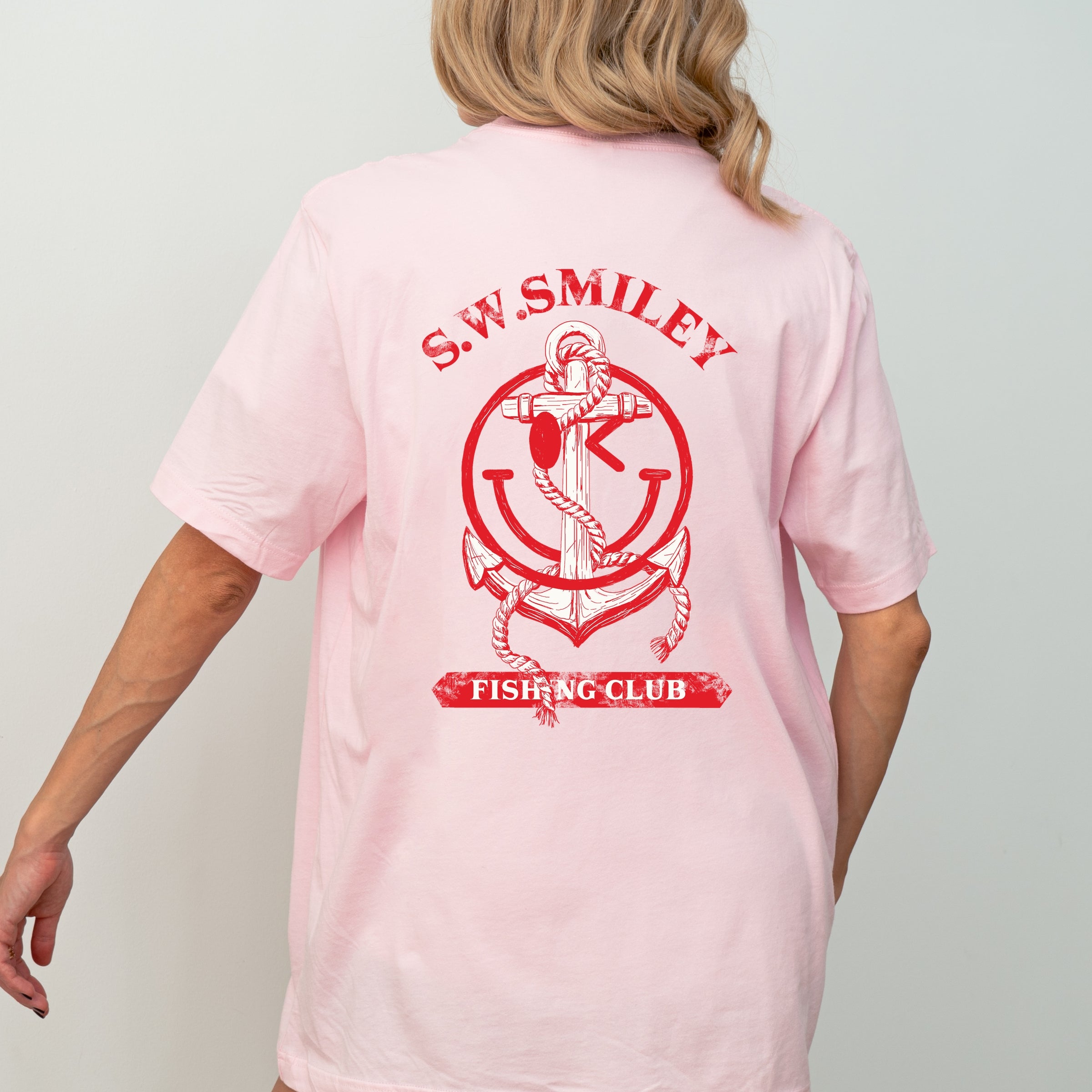 S.W.Smiley Fishing Club Anchor - Women's Short Sleeve Graphic T-Shirt