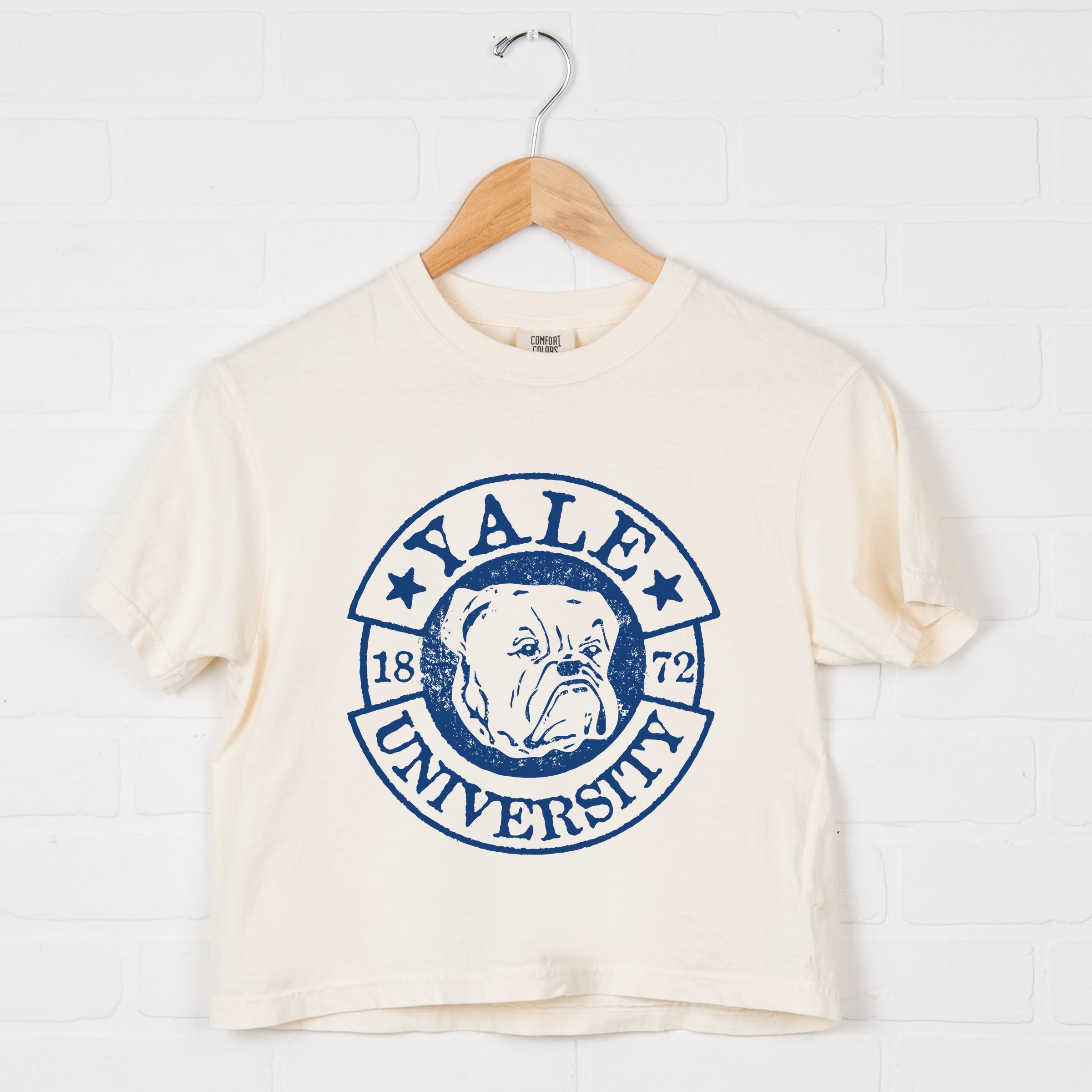 Yale University Bulldog Circle - Women's Boxy Crop Top Graphic T-Shirt