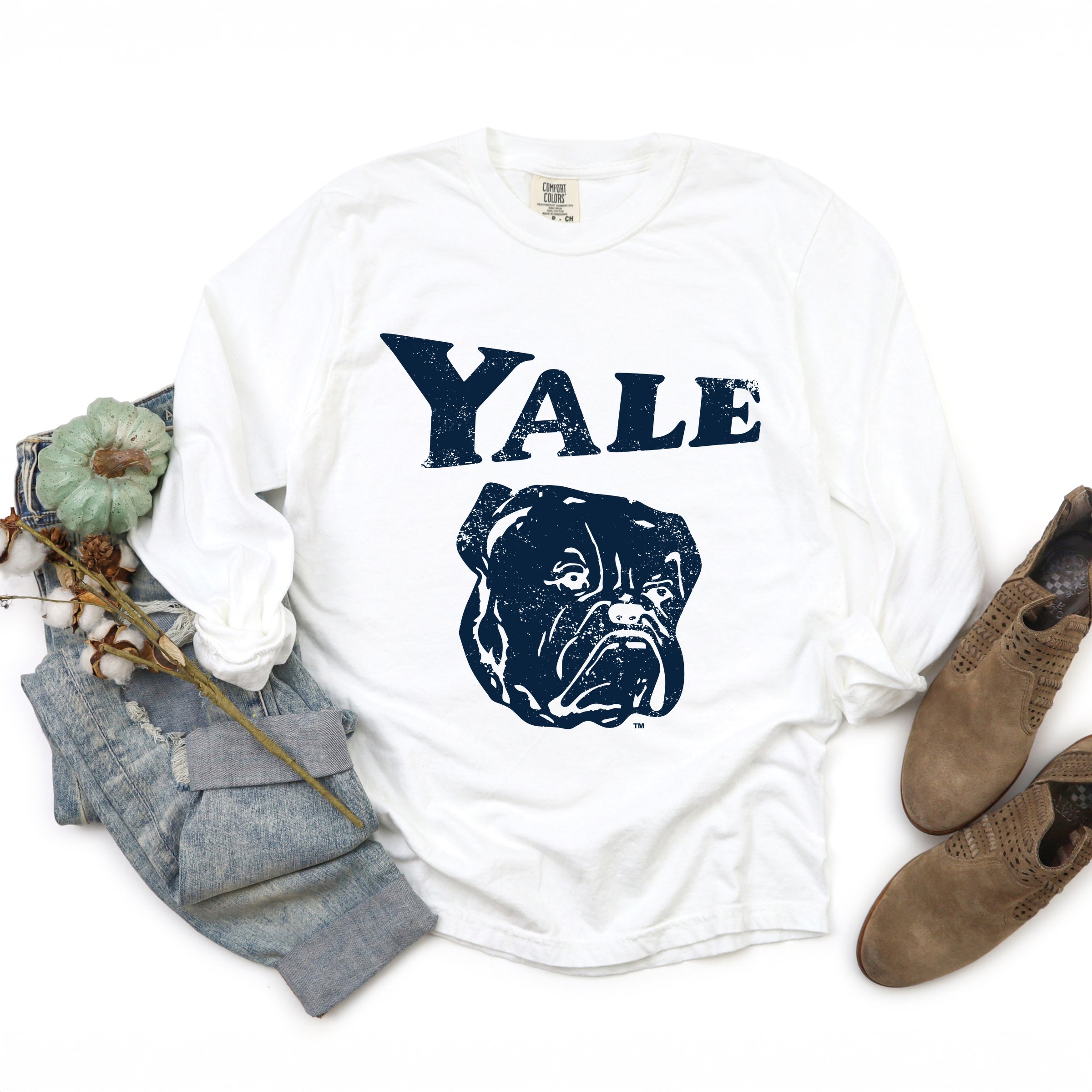 Yale Bulldog Distressed - Women's Garment Dyed Long Sleeve Graphic T-Shirt