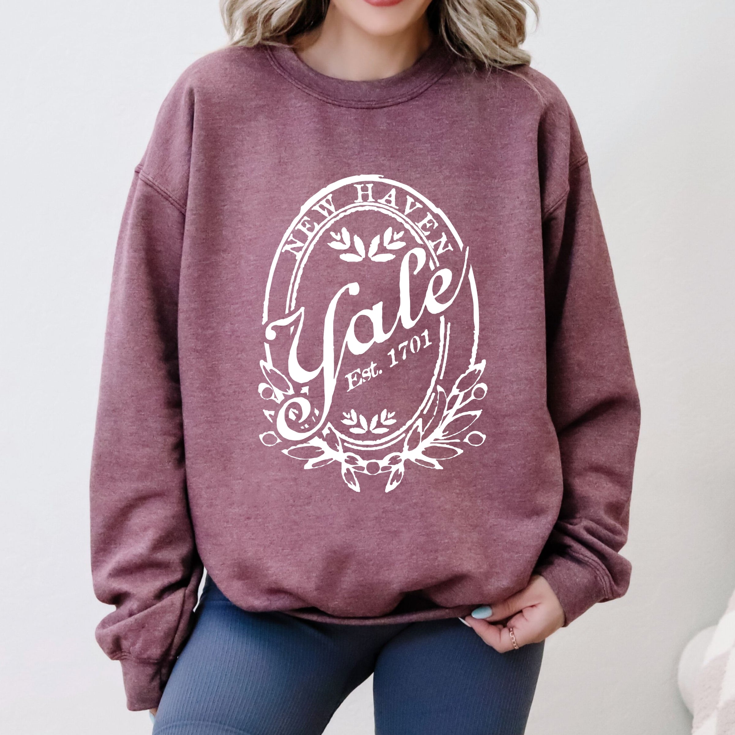 Yale New Haven Oval - Women's Graphic Sweatshirt